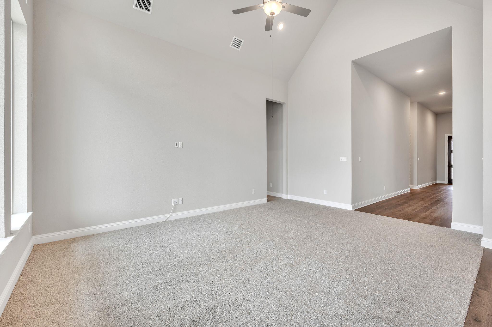 325 Crescent Heights Dr, Georgetown, TX 78628