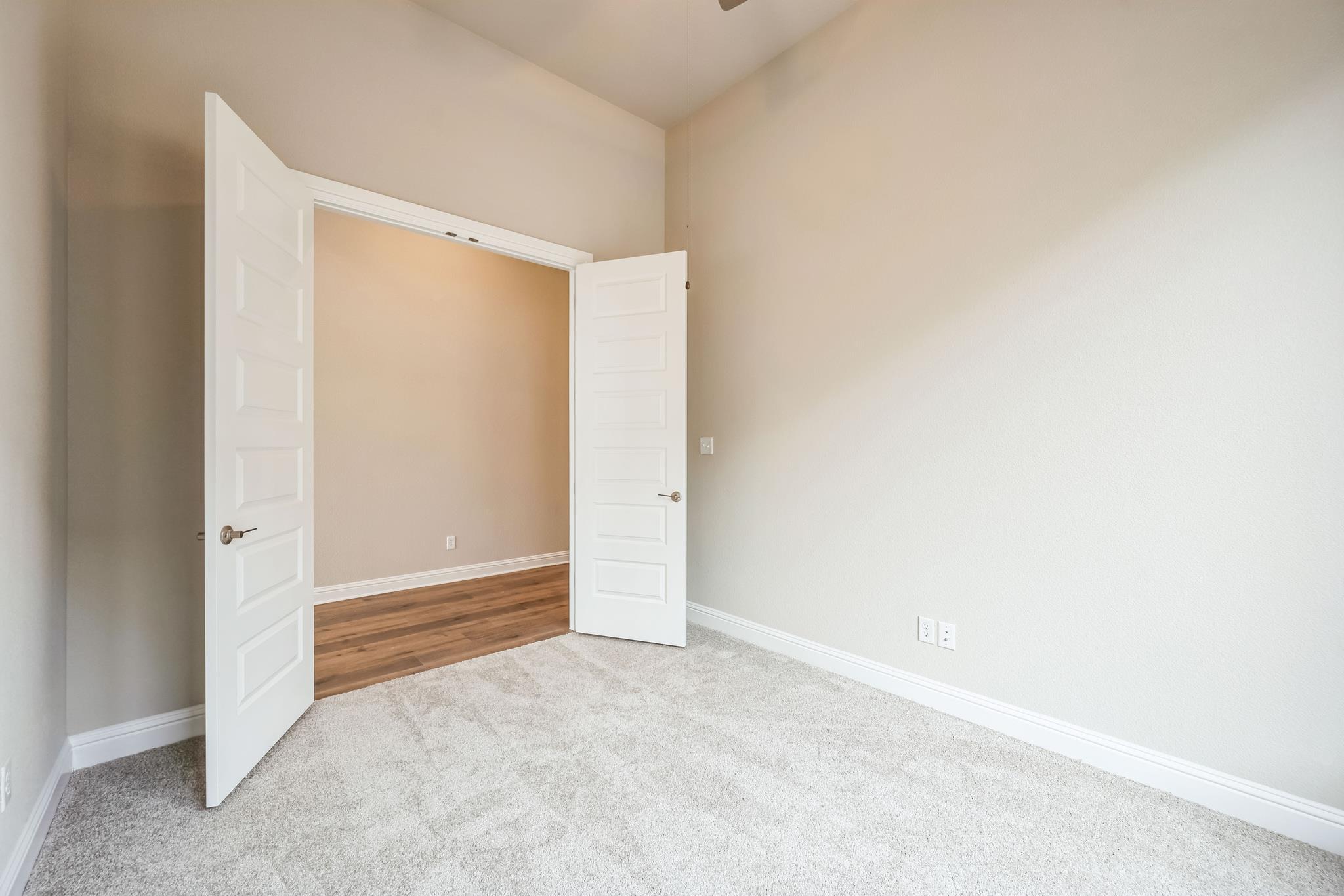 325 Crescent Heights Dr, Georgetown, TX 78628