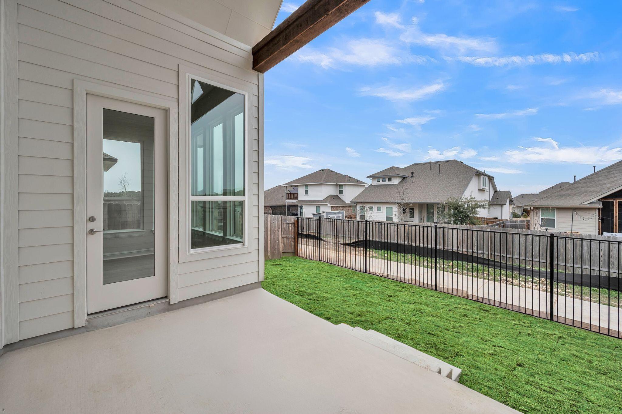 325 Crescent Heights Dr, Georgetown, TX 78628