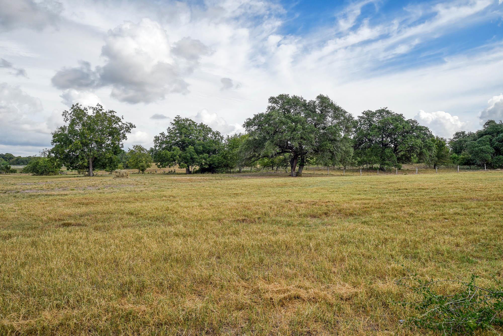 340 Rose Mayer Loop, La Grange, TX 78945