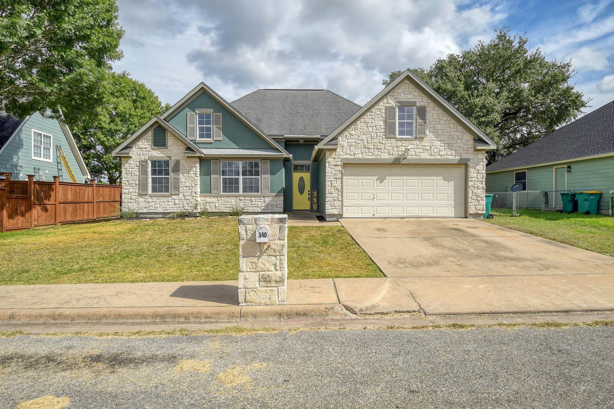 340 Rose Mayer Loop, La Grange, TX 78945