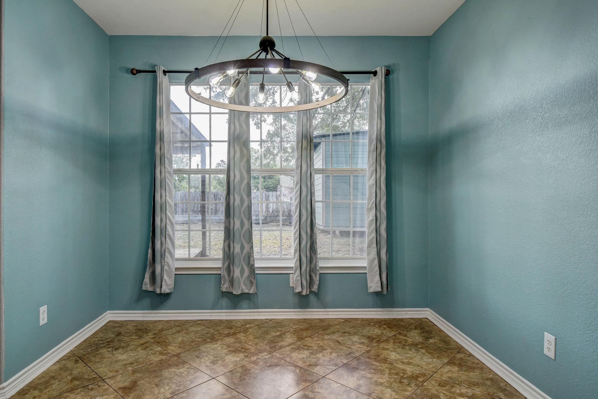 340 Rose Mayer Loop, La Grange, TX 78945