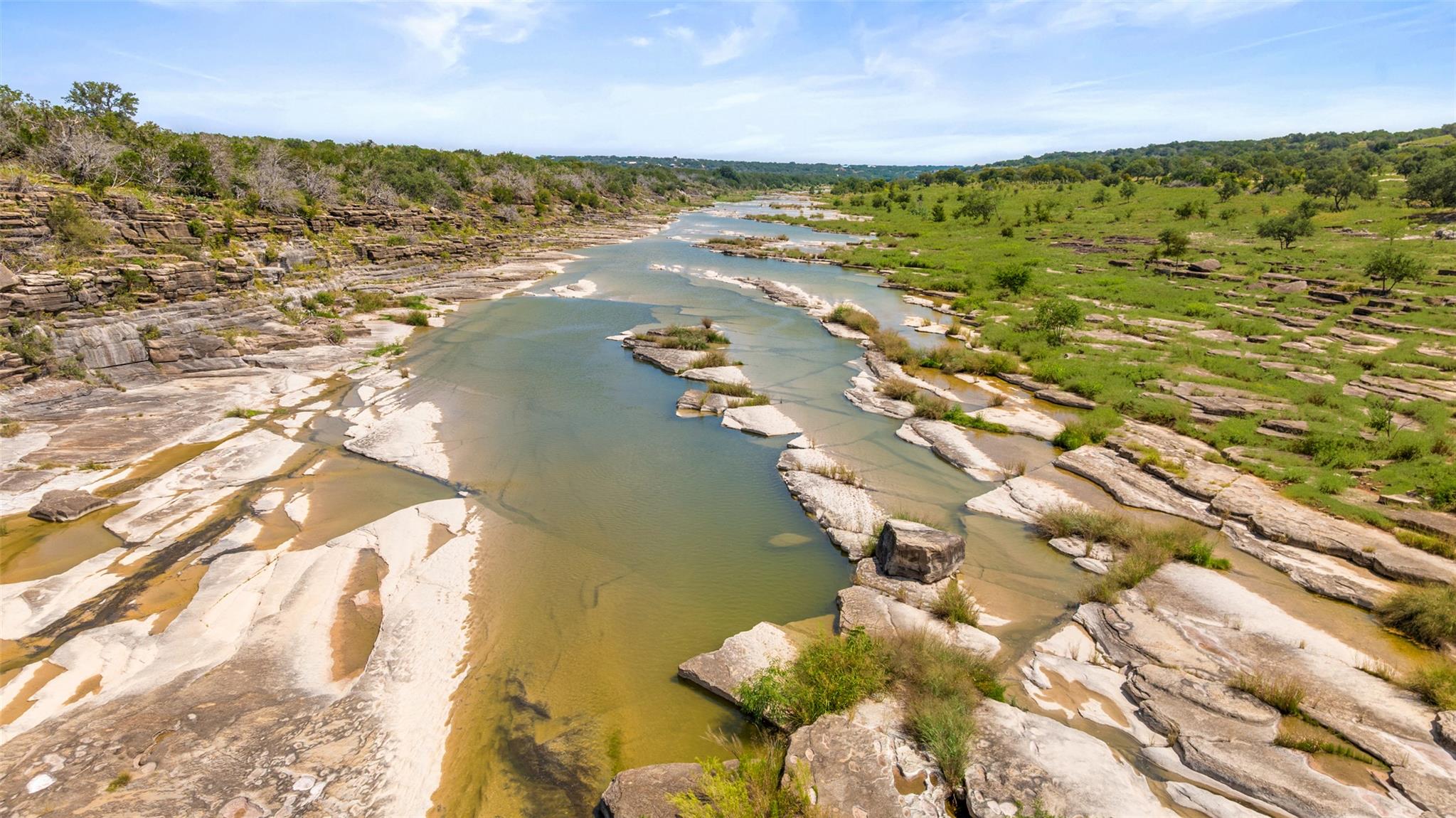 960 Gipson Rd, Johnson City, TX 78636