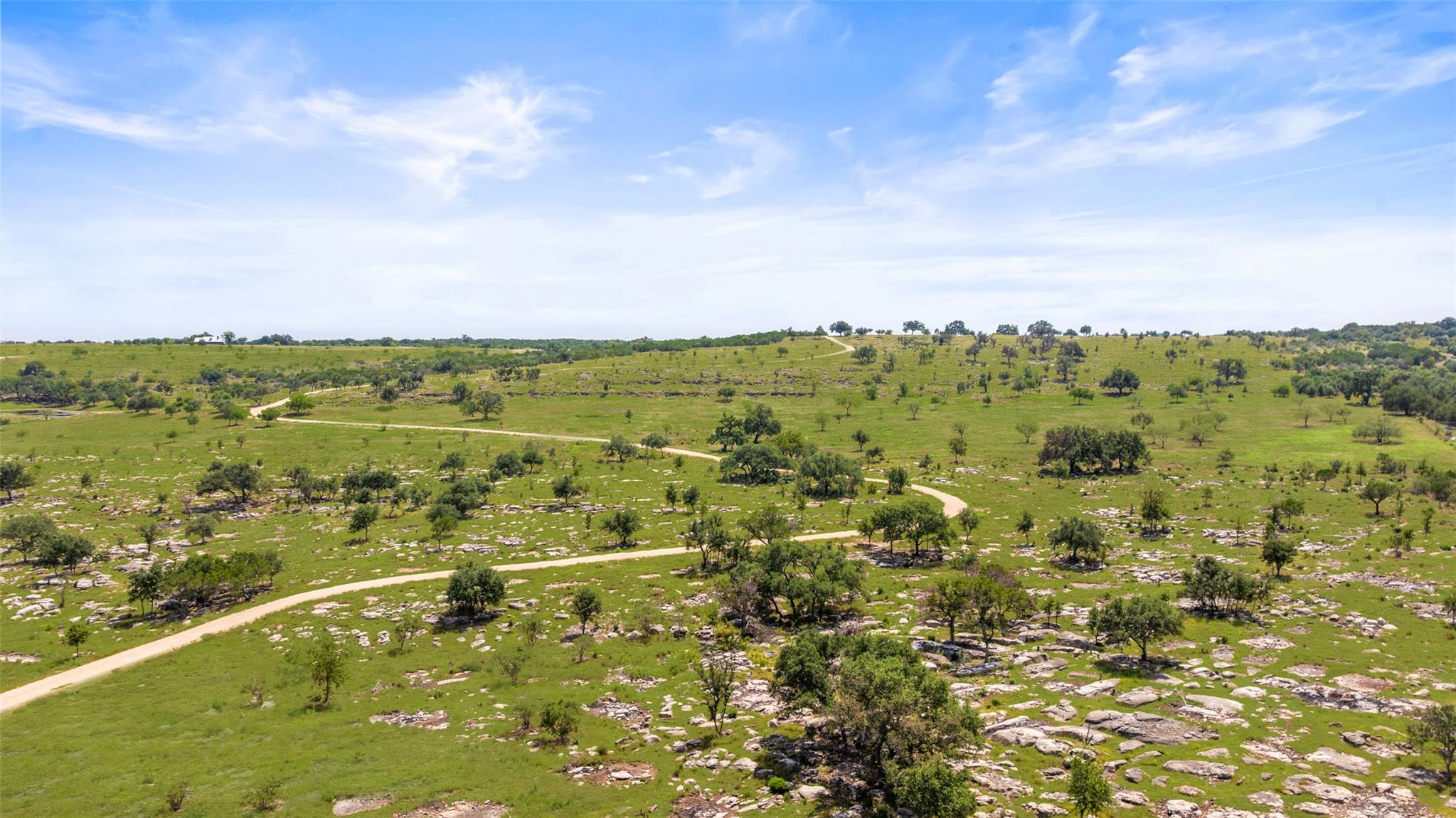 960 Gipson Rd, Johnson City, TX 78636