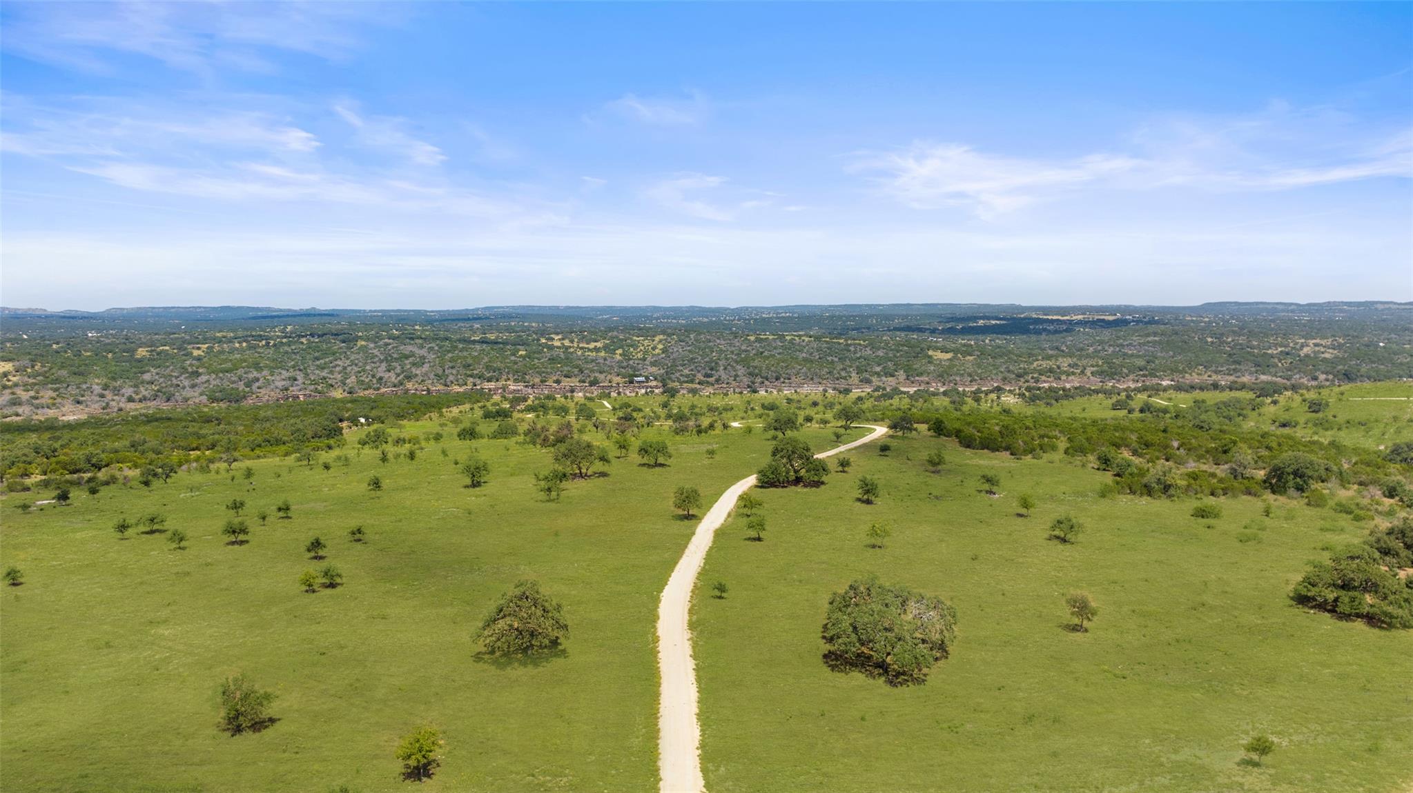 960 Gipson Rd, Johnson City, TX 78636