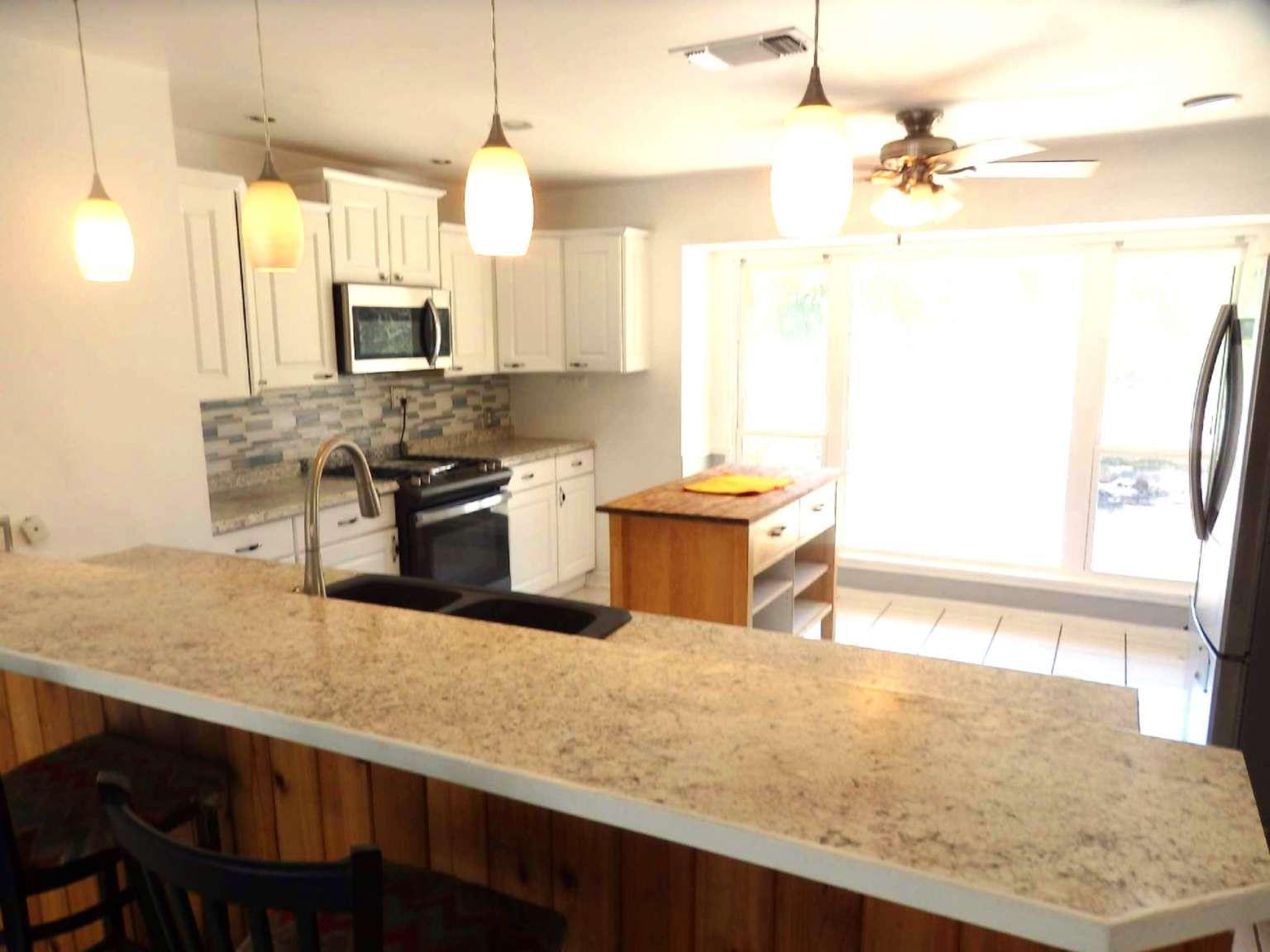 210 Merrywood Ln, San Marcos, TX 78666