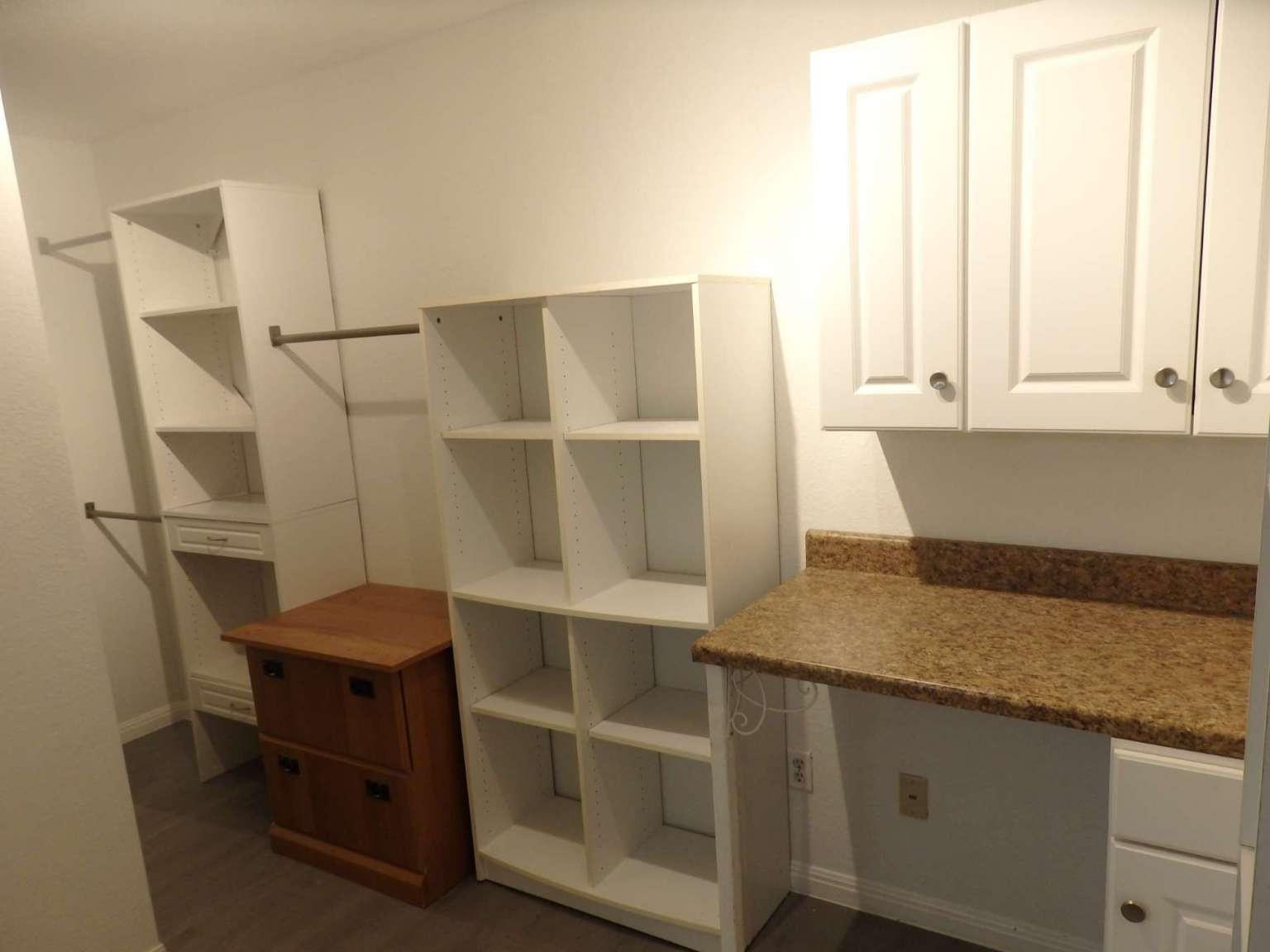 210 Merrywood Ln, San Marcos, TX 78666