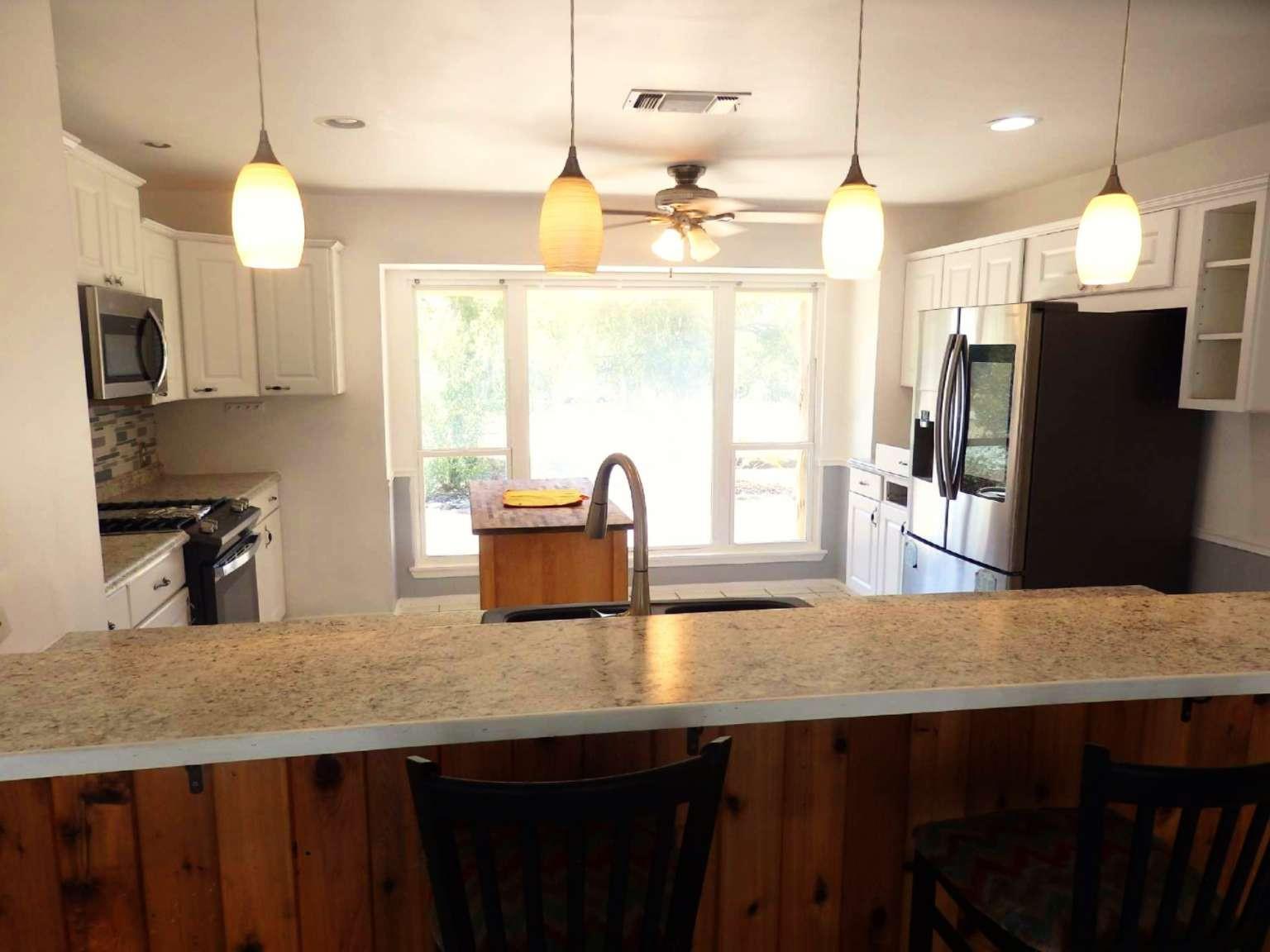 210 Merrywood Ln, San Marcos, TX 78666