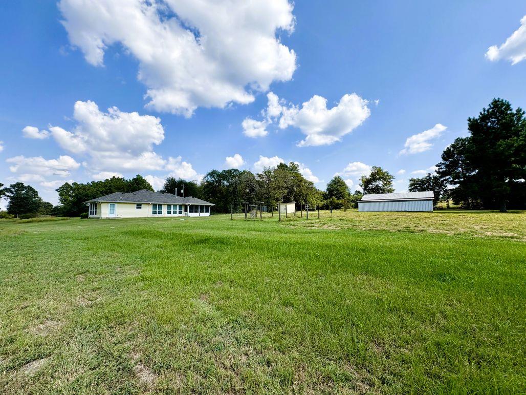 8954 County Road 353, Gause, TX 77857