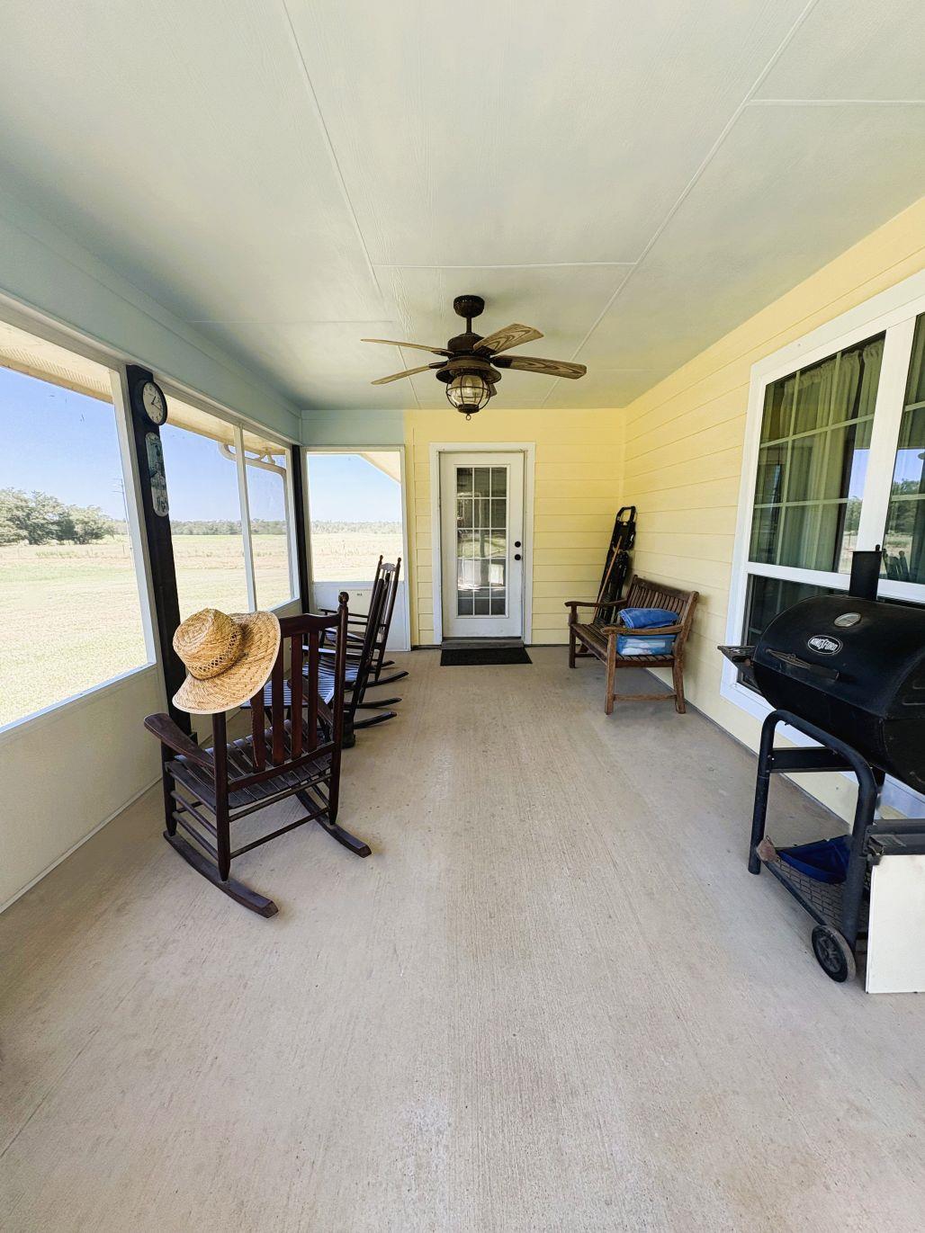 8954 County Road 353, Gause, TX 77857