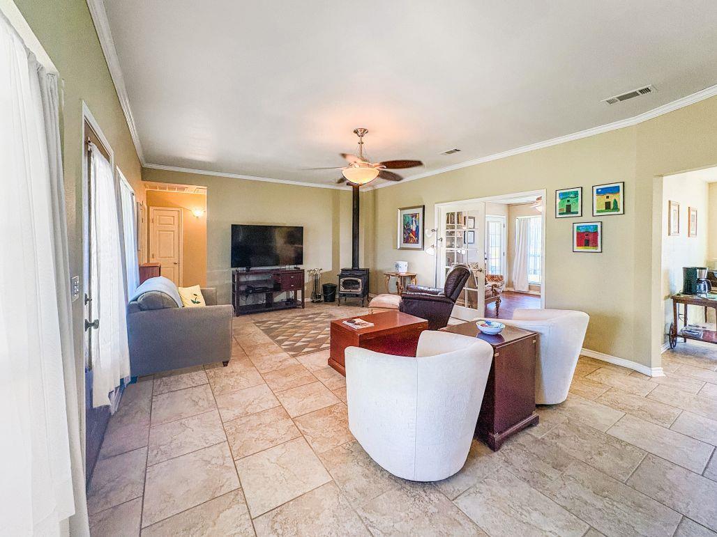 8954 County Road 353, Gause, TX 77857