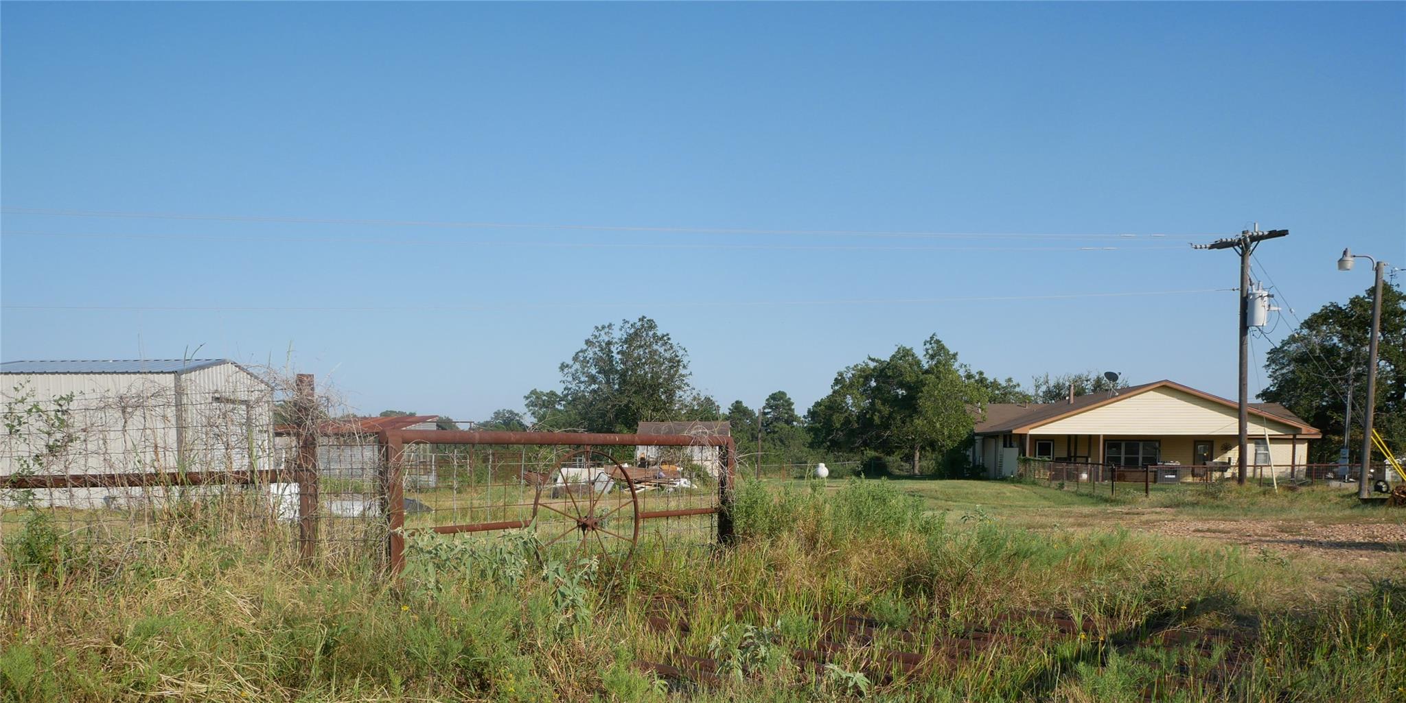 1080 County Road 213, Giddings, TX 78942