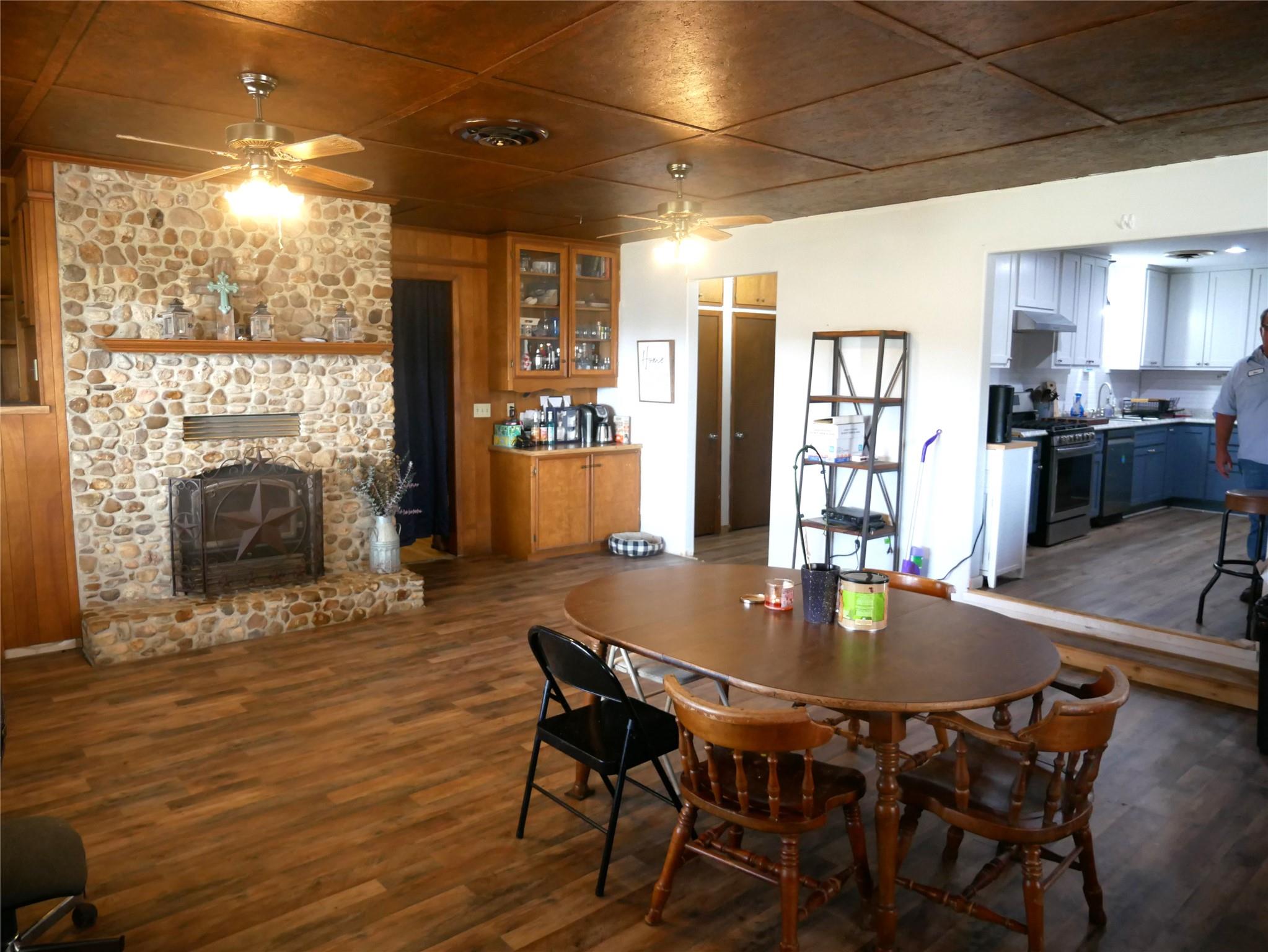 1080 County Road 213, Giddings, TX 78942