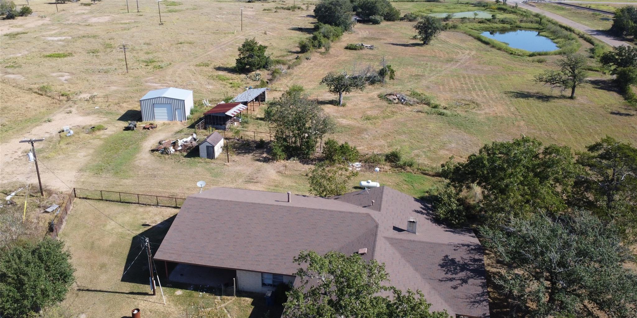 1080 County Road 213, Giddings, TX 78942