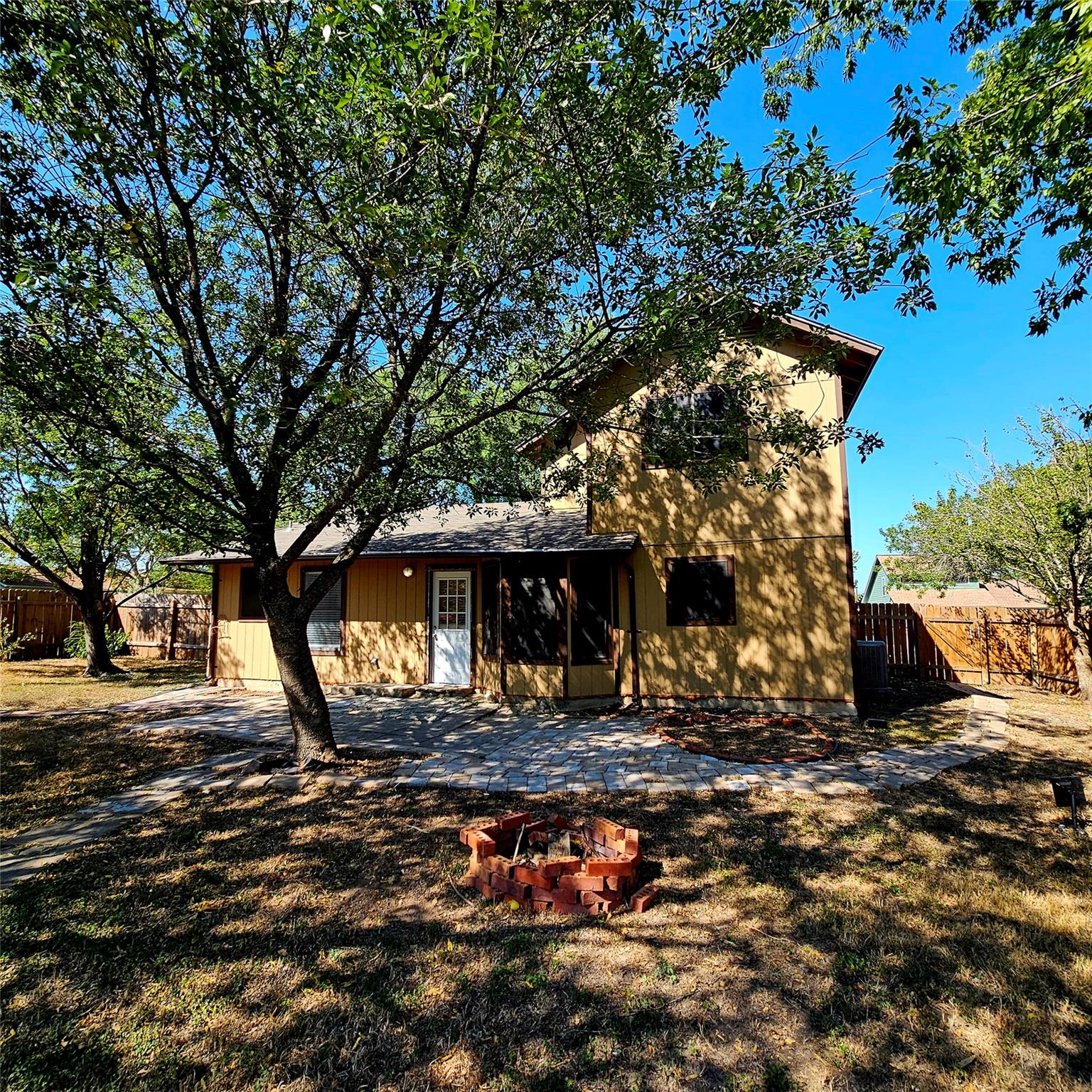 409 El Secreto St, Buda, TX 78610