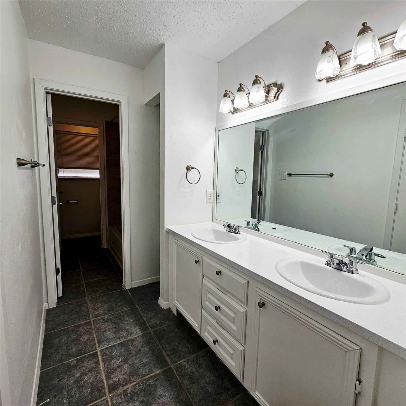 409 El Secreto St, Buda, TX 78610