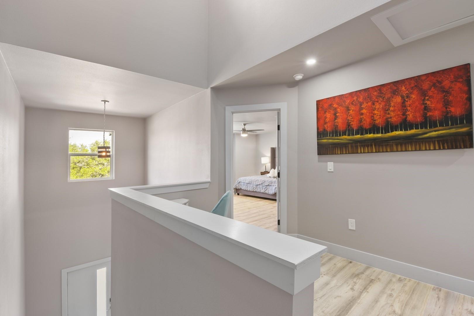 24700 Whitney Dr # B, Spicewood, TX 78669