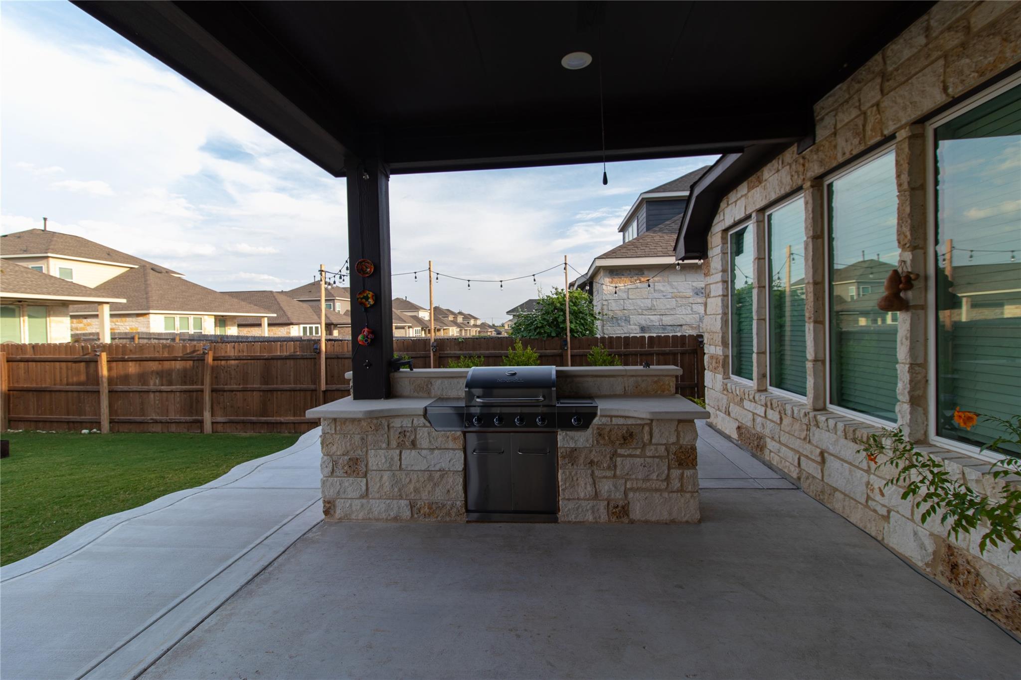 4339 Frankfurt Ln, Round Rock, TX 78665