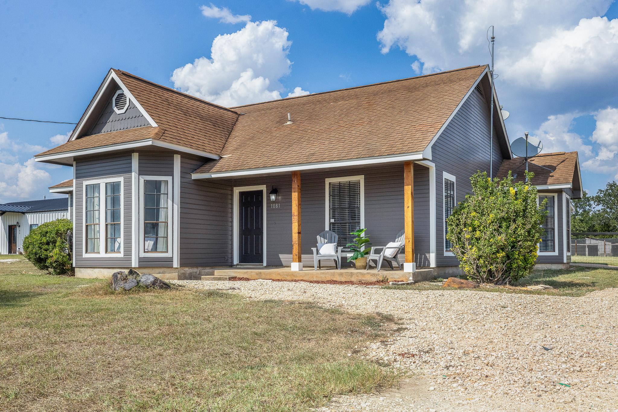 1081 PR 7023 Pr, Elgin, TX 78621