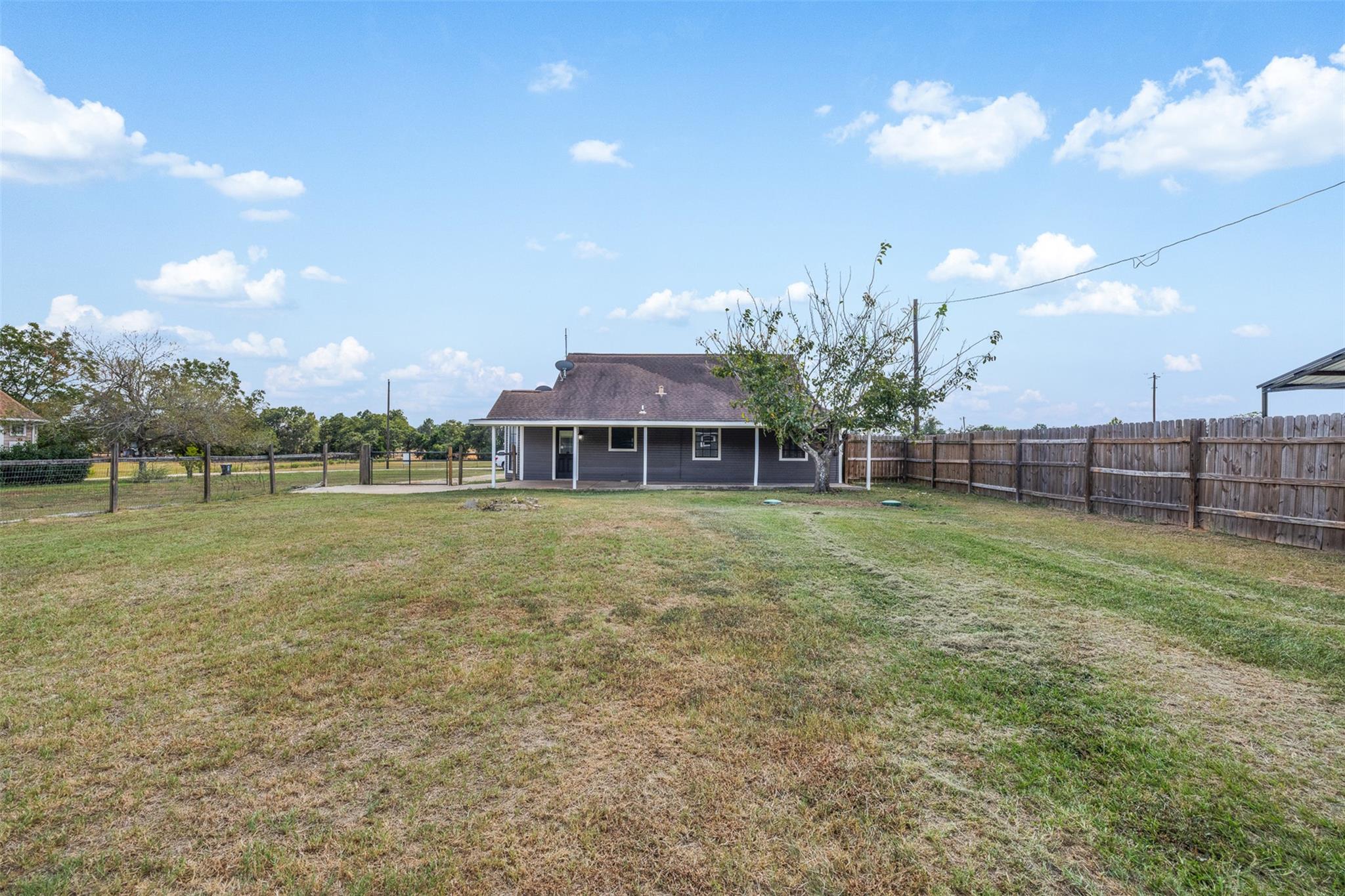1081 PR 7023 Pr, Elgin, TX 78621