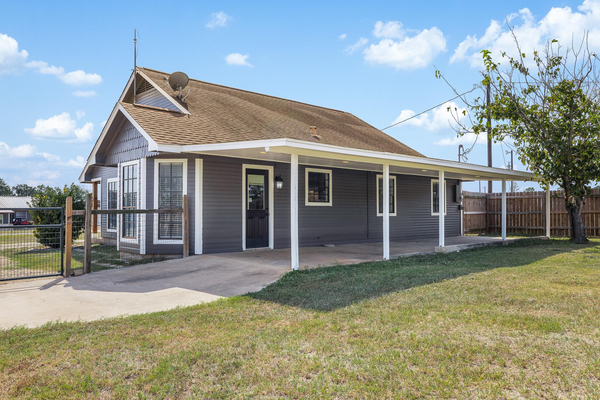 1081 PR 7023 Pr, Elgin, TX 78621