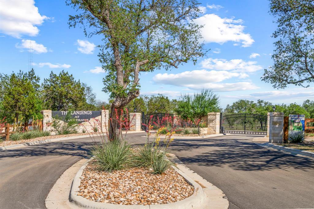 4 Creek Hollow Way, Spicewood, TX 78669