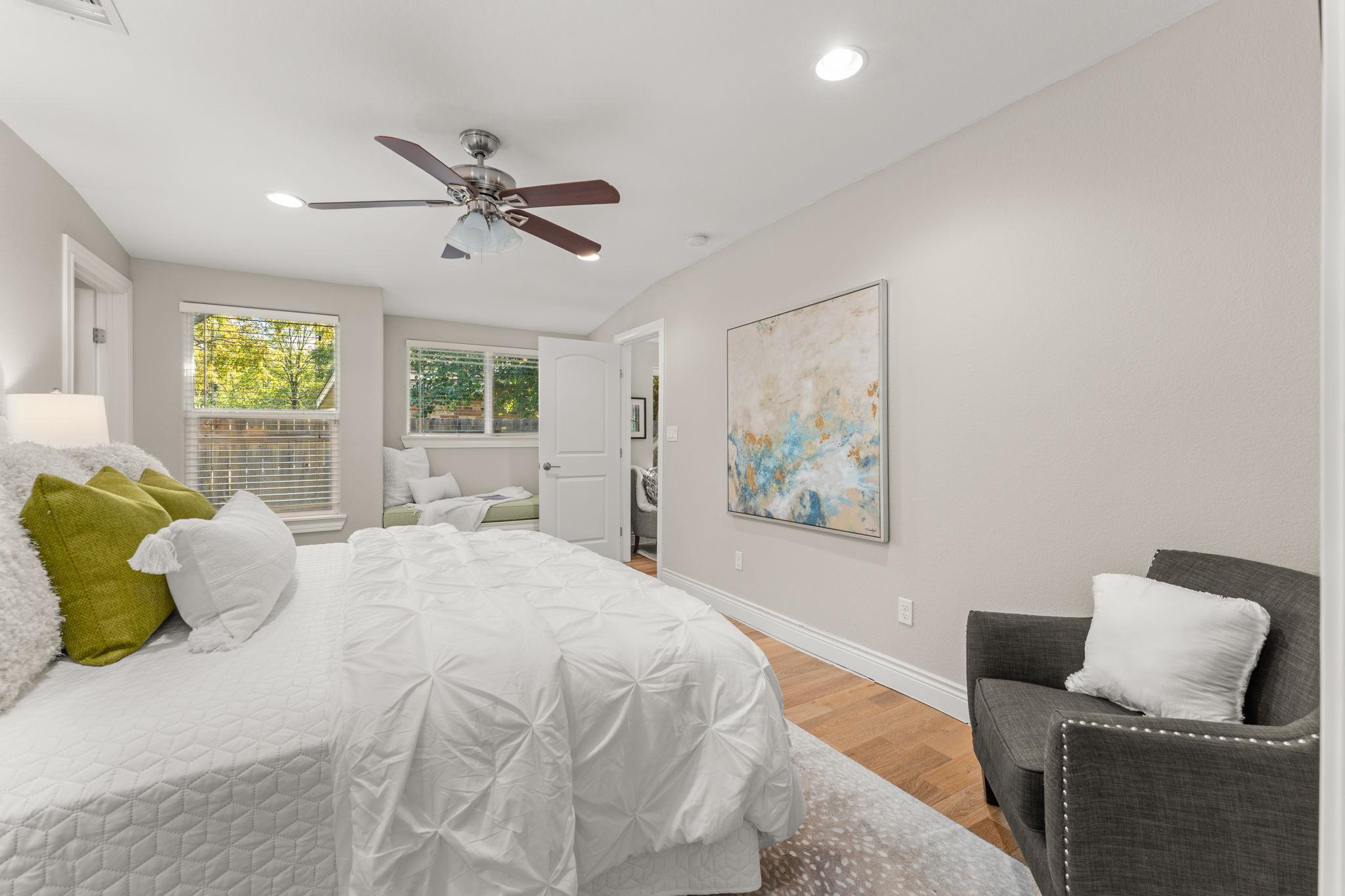 2301 EAST SIDE Dr, Austin, TX 78704