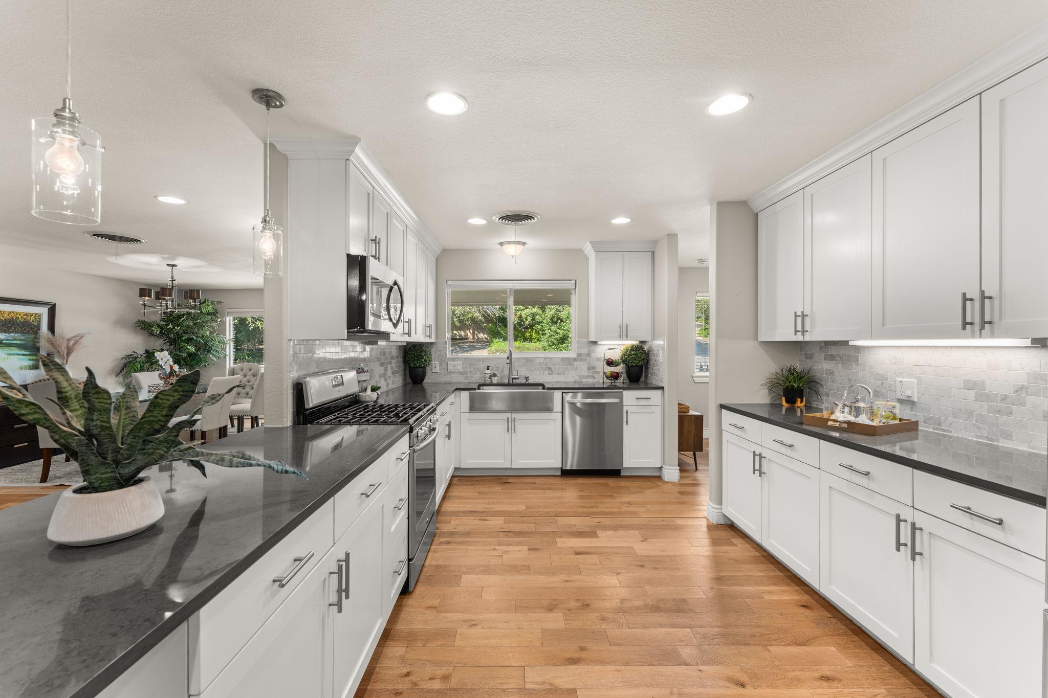 2301 EAST SIDE Dr, Austin, TX 78704