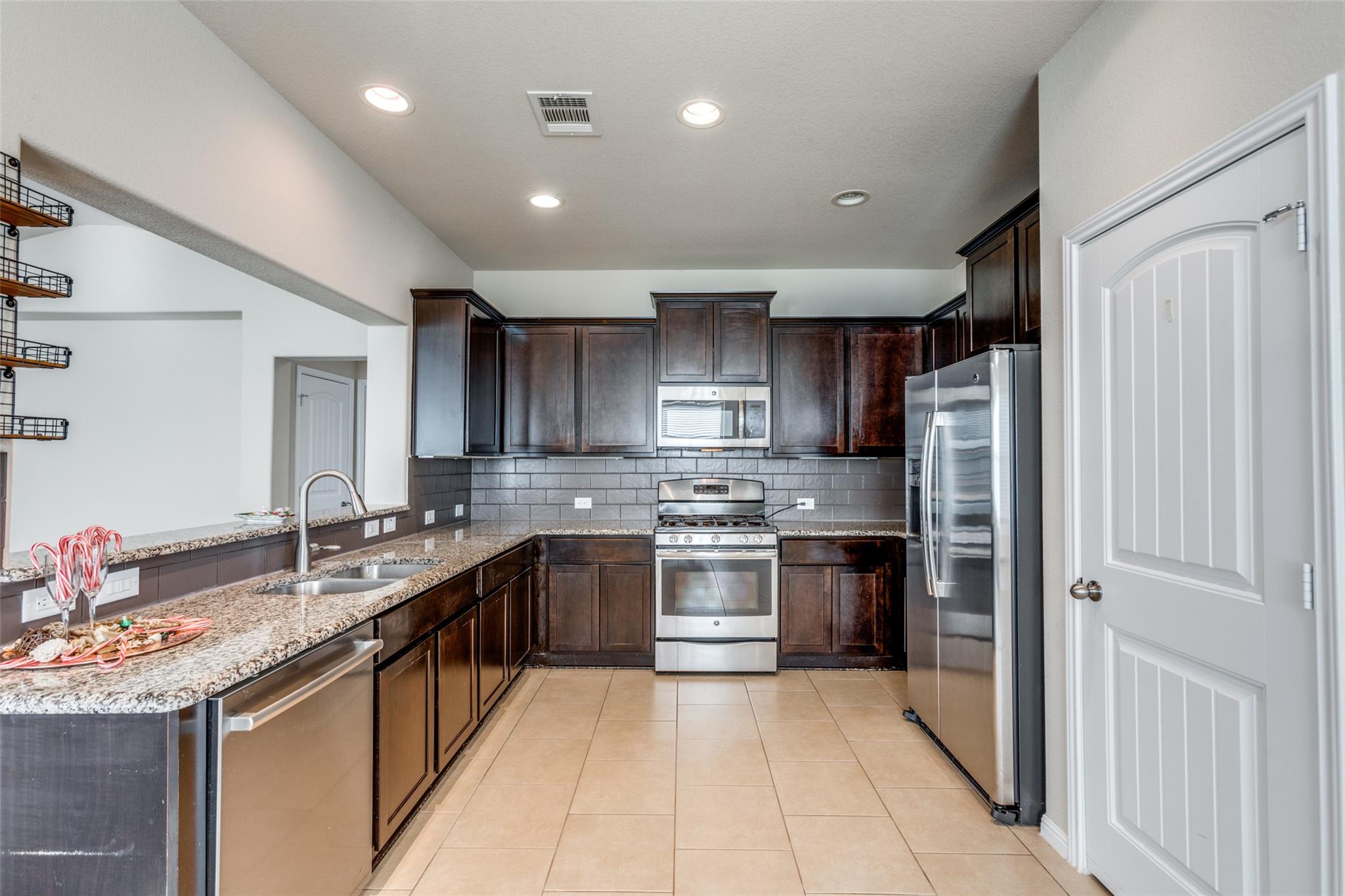 636 Joppa Rd, Leander, TX 78641