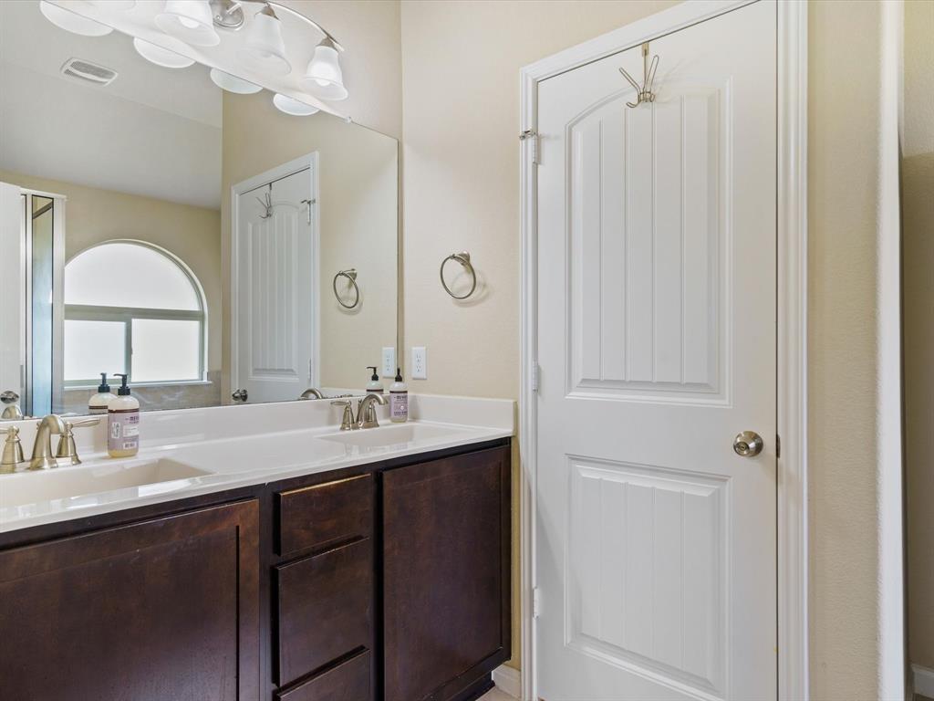 636 Joppa Rd, Leander, TX 78641