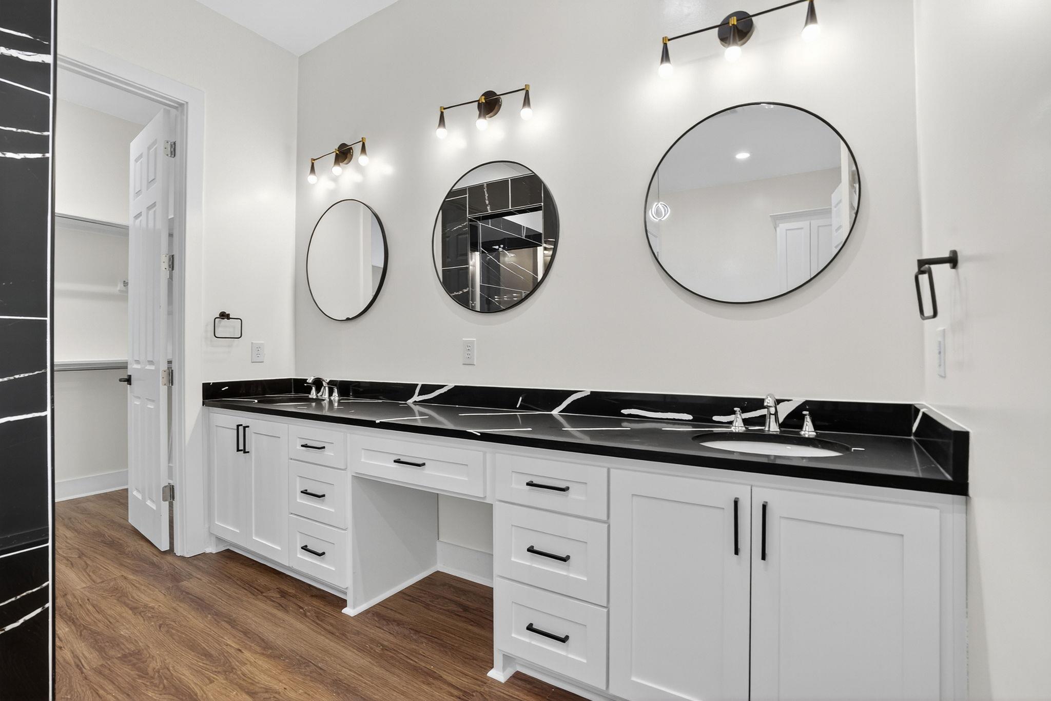 1035 Brandywine Ct, Elgin, TX 78621