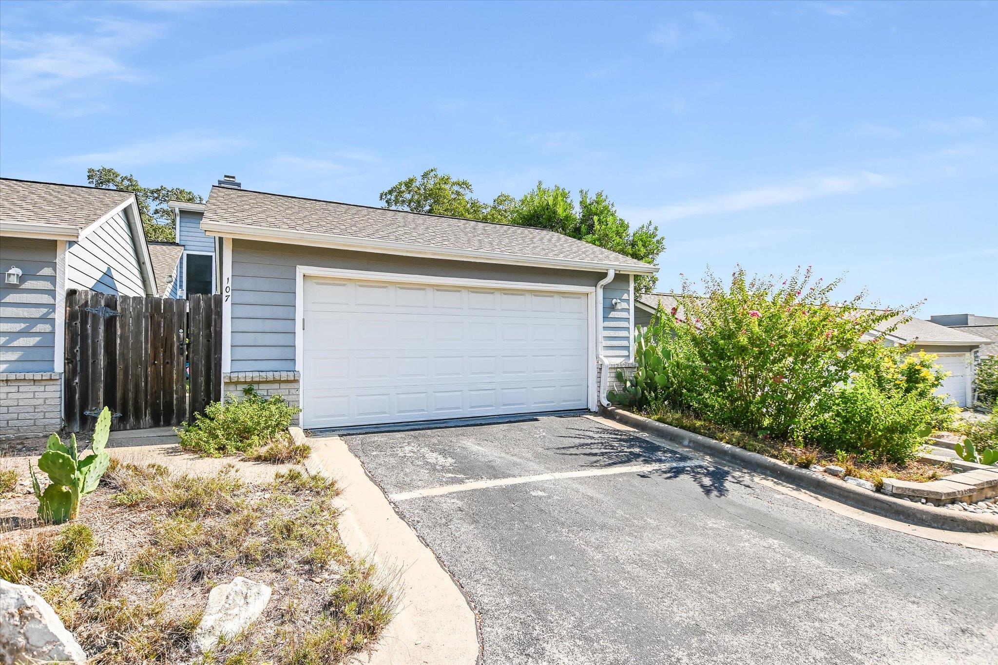 2001 Parker Ln S # 107, Austin, TX 78741