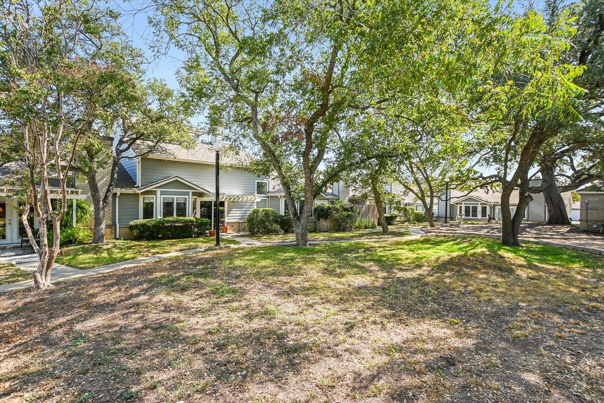 2001 Parker Ln S # 107, Austin, TX 78741