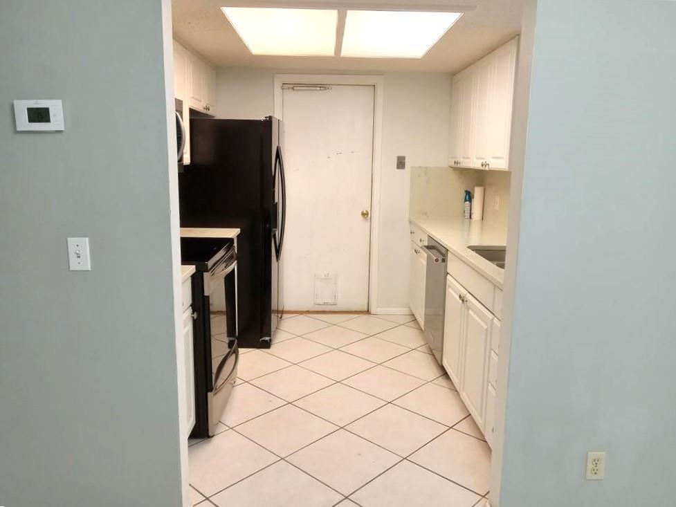 910 E Meadowmere Ln S, Austin, TX 78758