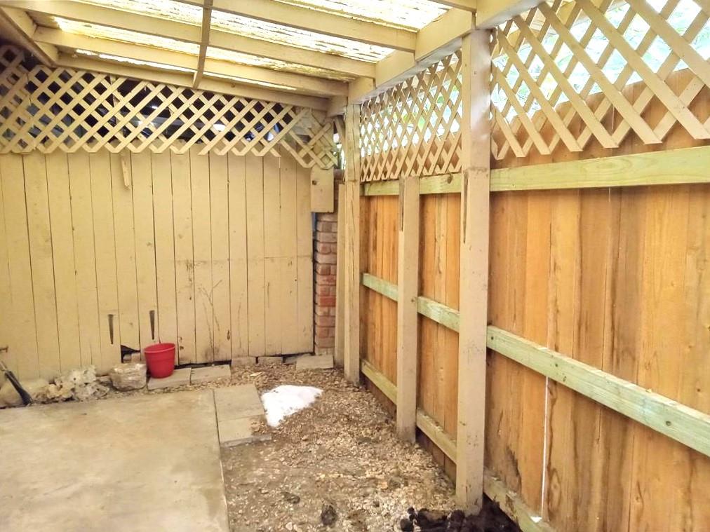 910 E Meadowmere Ln S, Austin, TX 78758