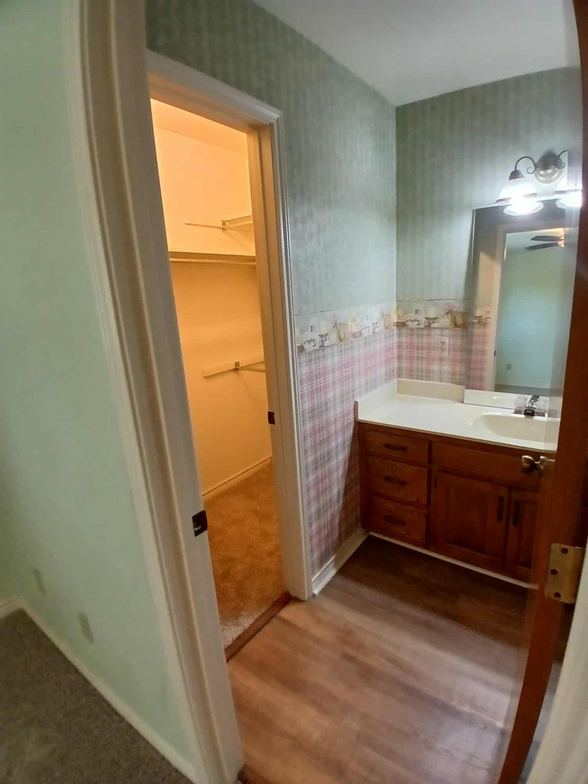 264 Turkey Run, Meadowlakes, TX 78654