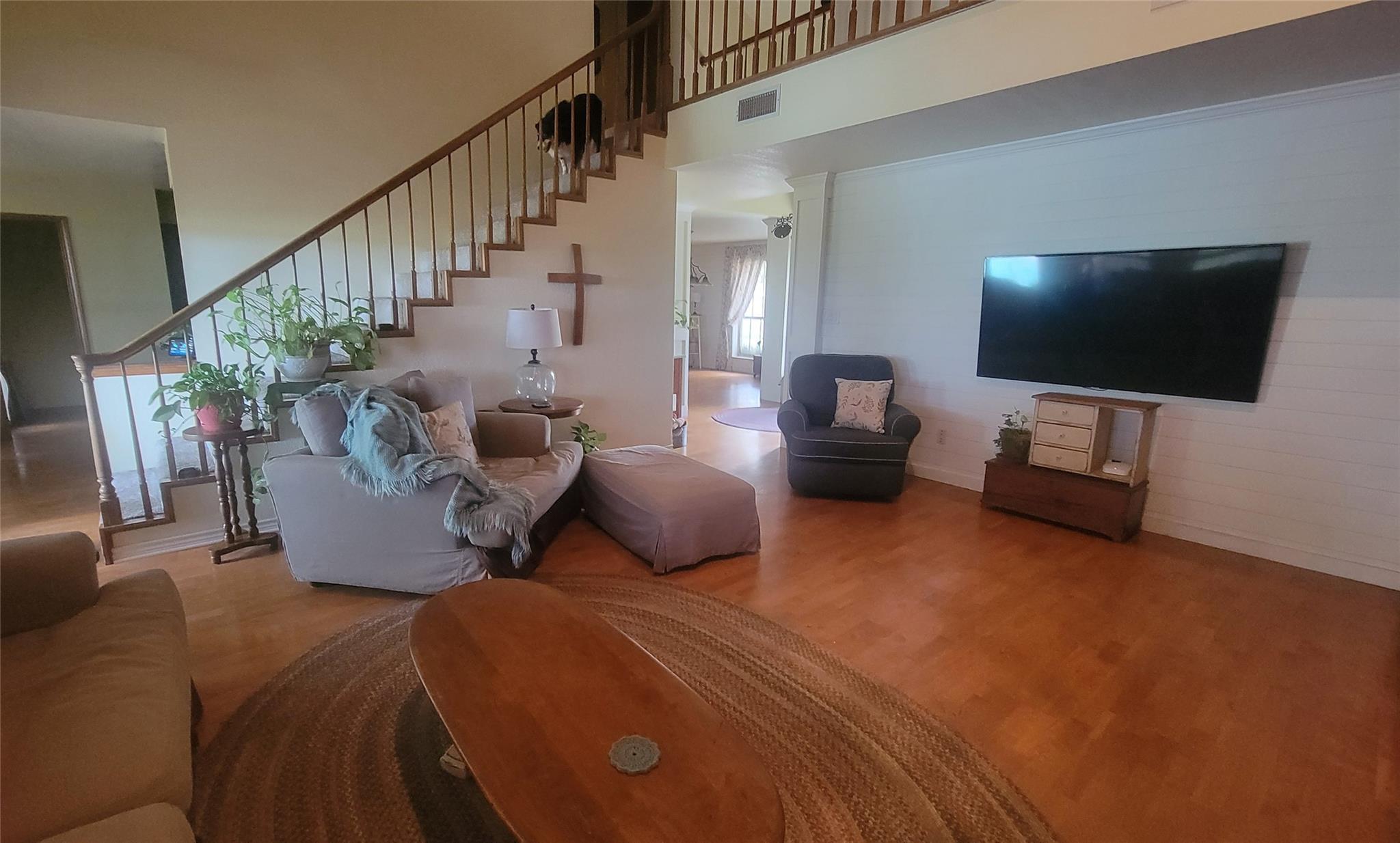 264 Turkey Run, Meadowlakes, TX 78654