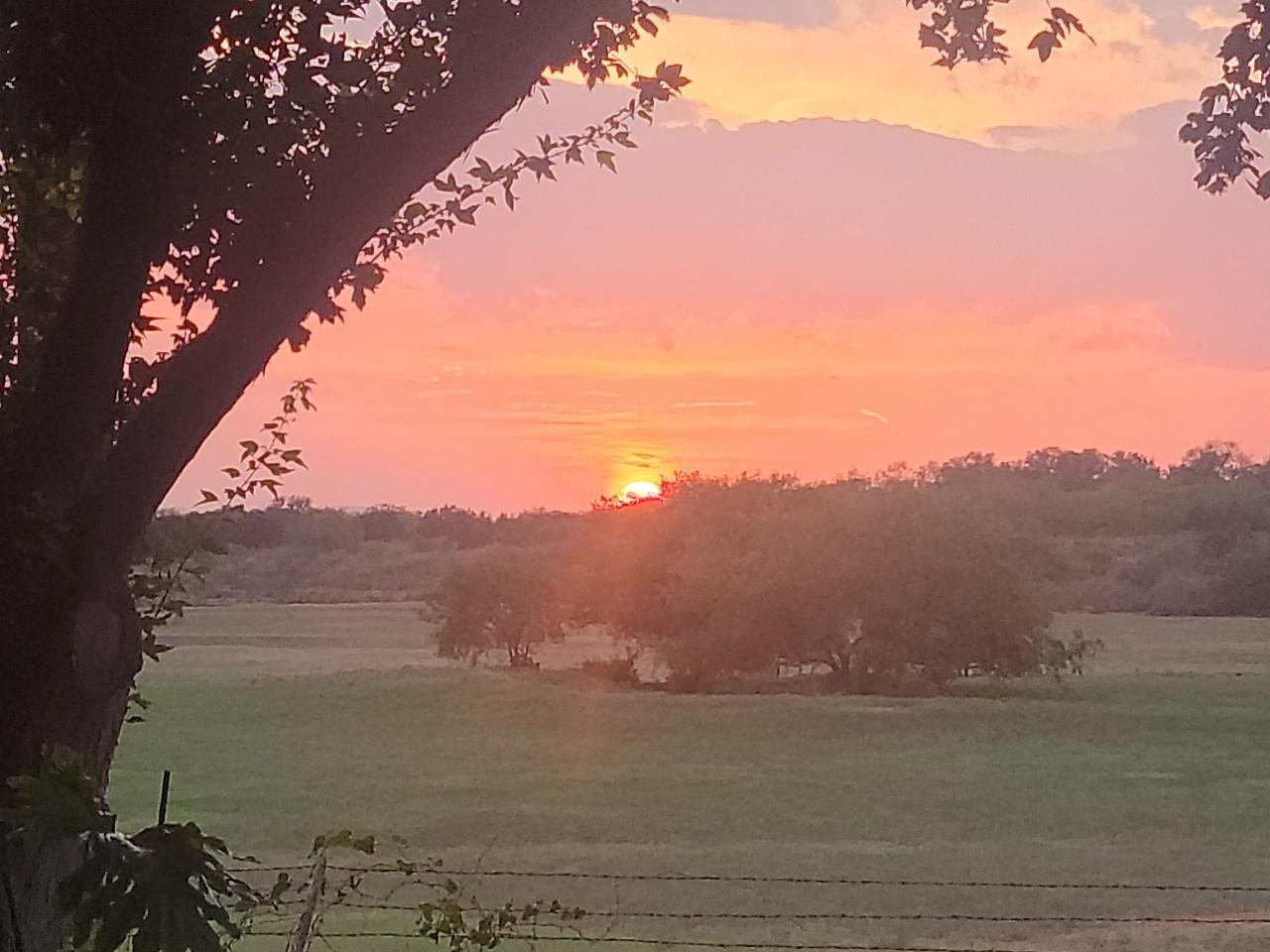 264 Turkey Run, Meadowlakes, TX 78654