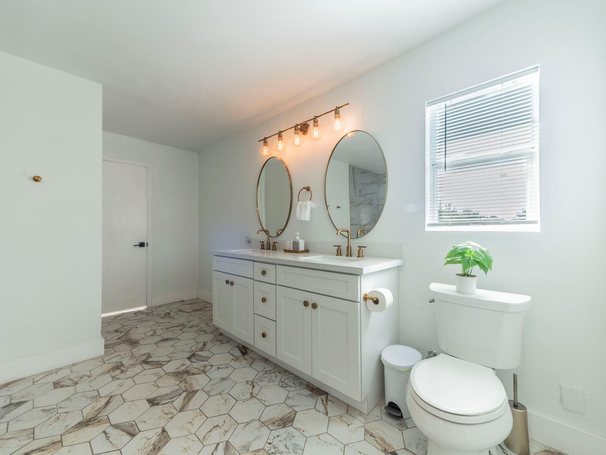 17905 Narsitin Ln, Pflugerville, TX 78660