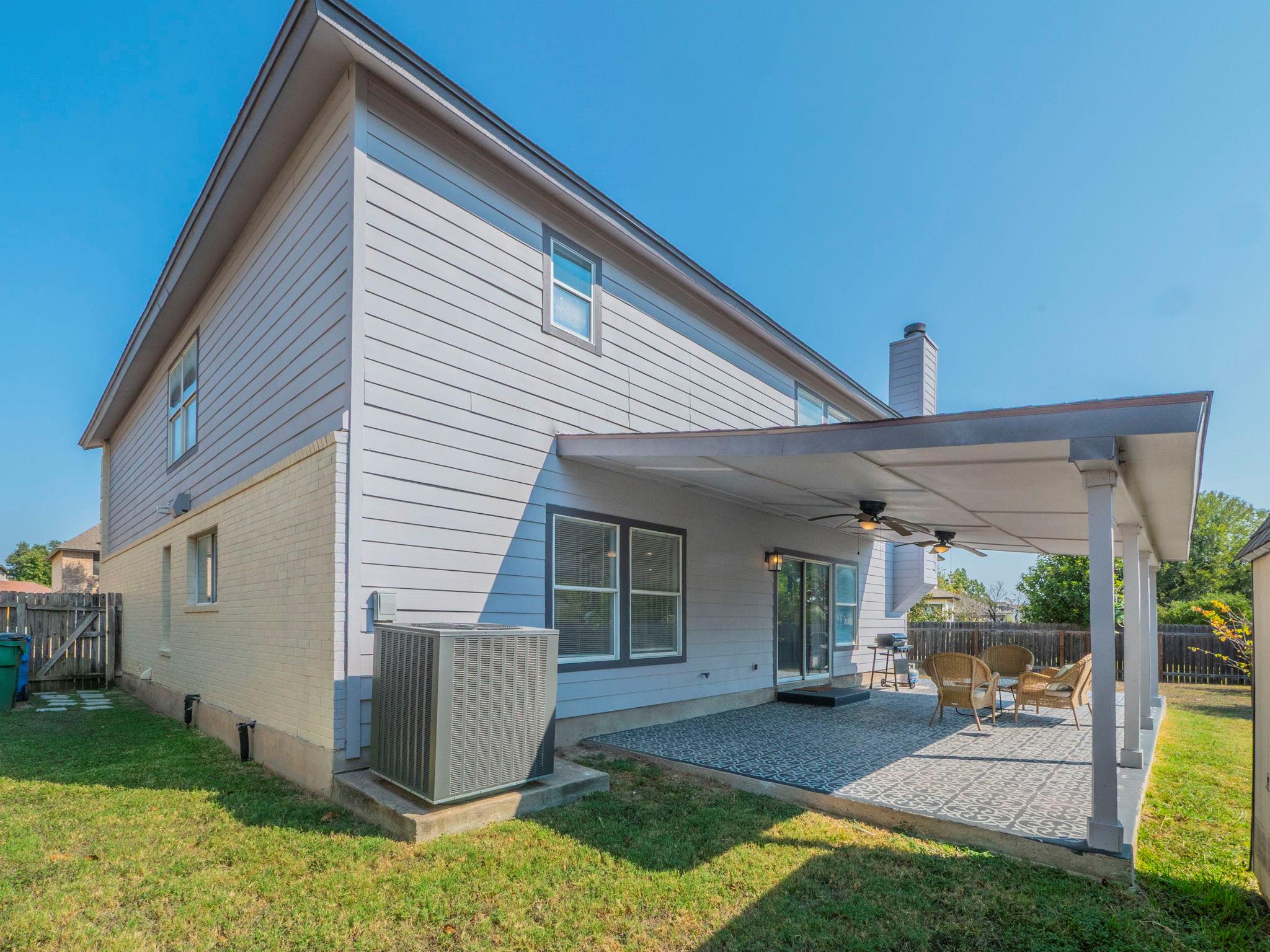 17905 Narsitin Ln, Pflugerville, TX 78660