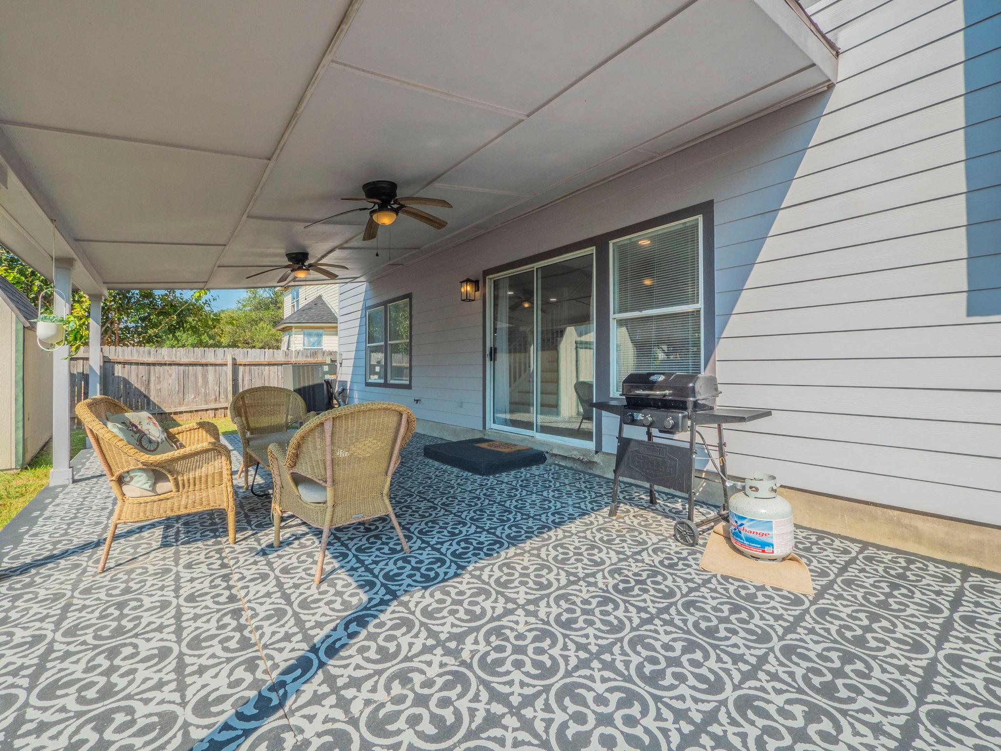 17905 Narsitin Ln, Pflugerville, TX 78660