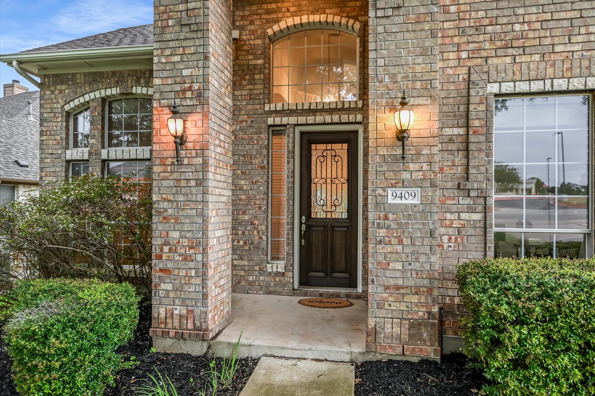 9409 Lisi Anne Dr, Austin, TX 78717