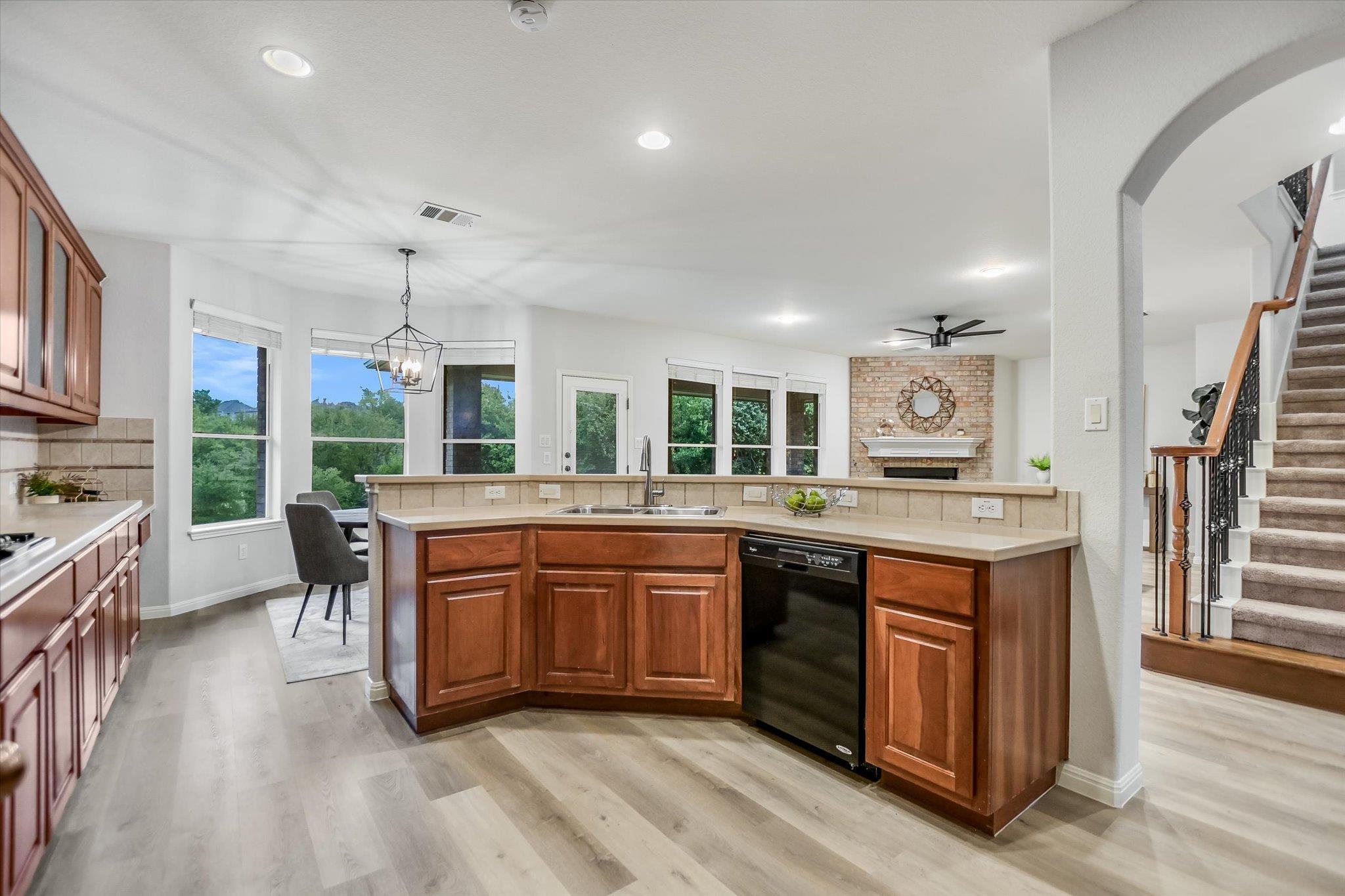 9409 Lisi Anne Dr, Austin, TX 78717