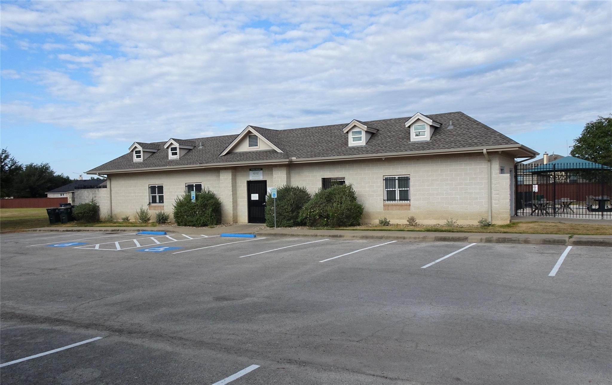 341 Bird Dog Bnd, Bastrop, TX 78602