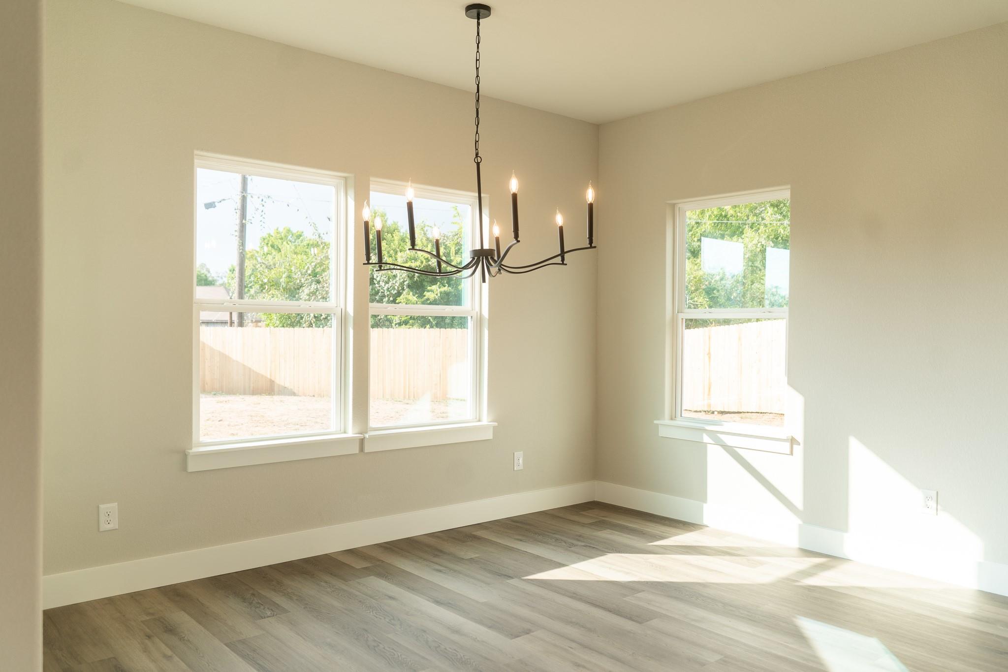 329 String Prairie Way, Smithville, TX 78957