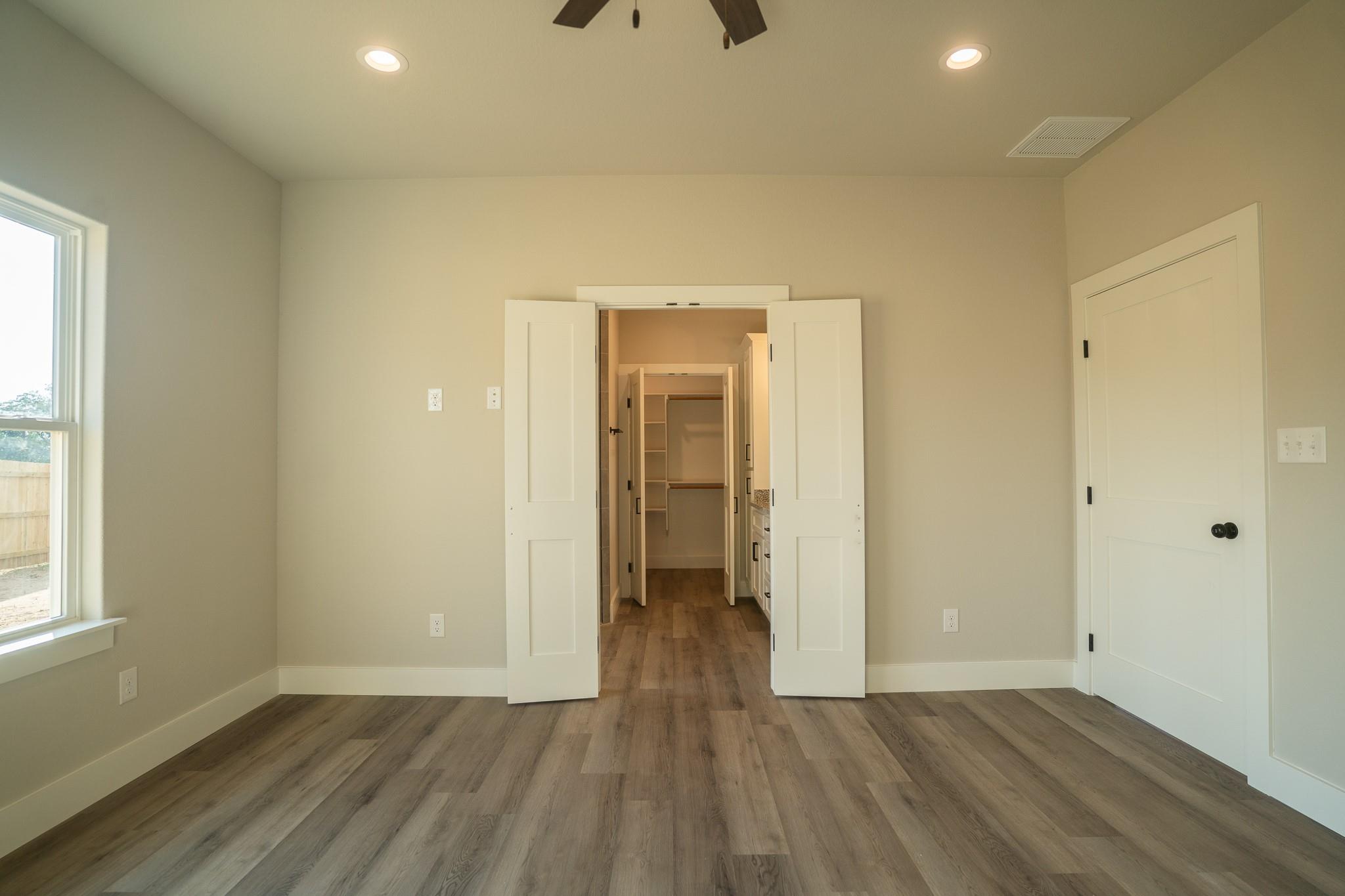 329 String Prairie Way, Smithville, TX 78957