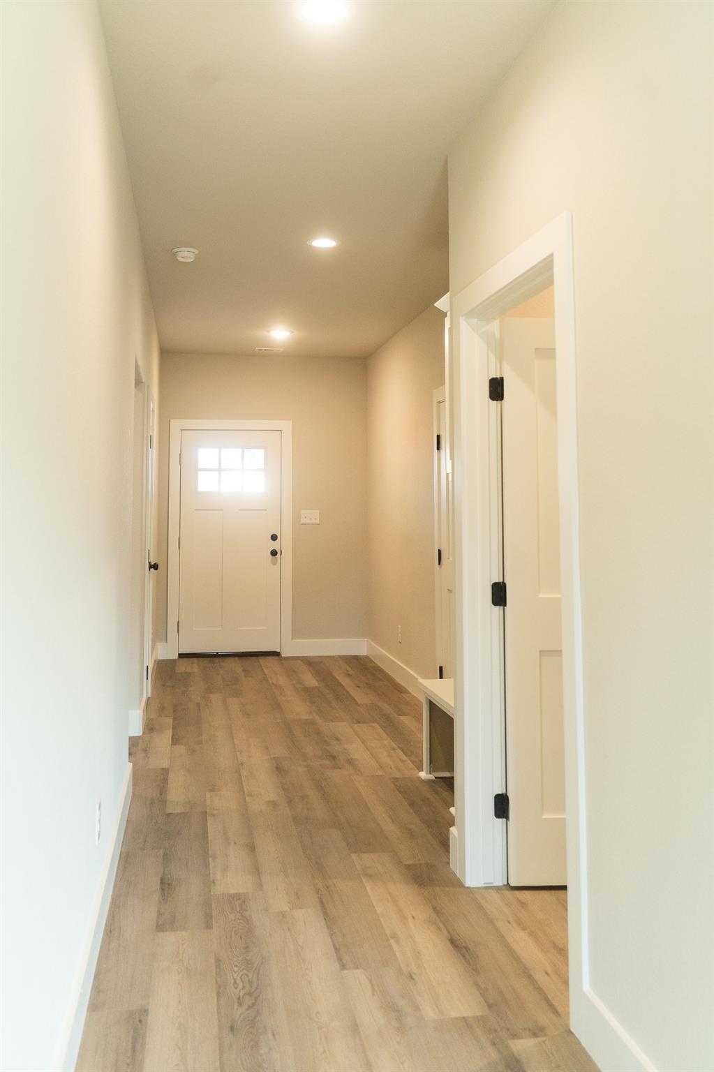 329 String Prairie Way, Smithville, TX 78957