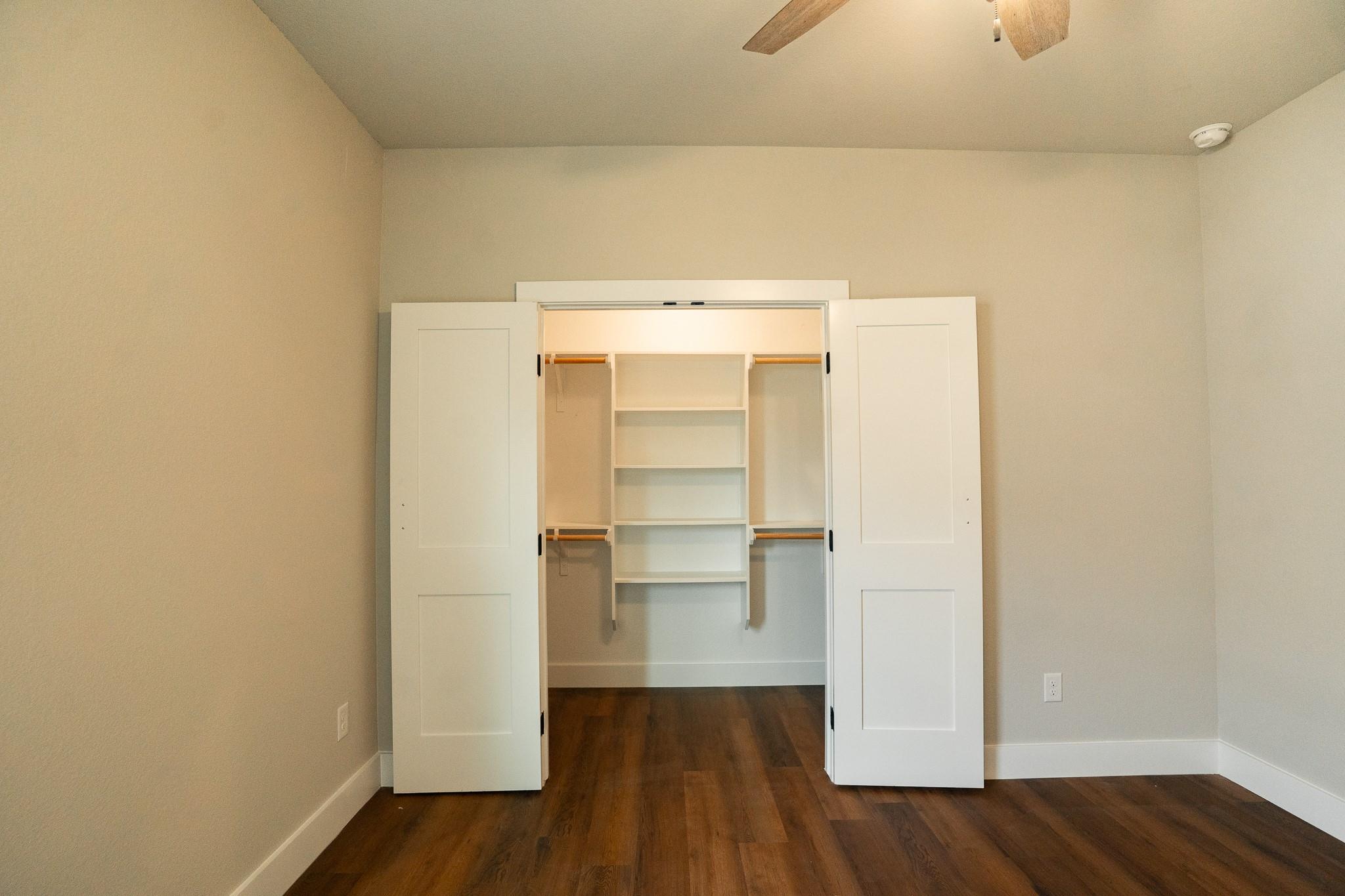 305 String Prairie Way, Smithville, TX 78957