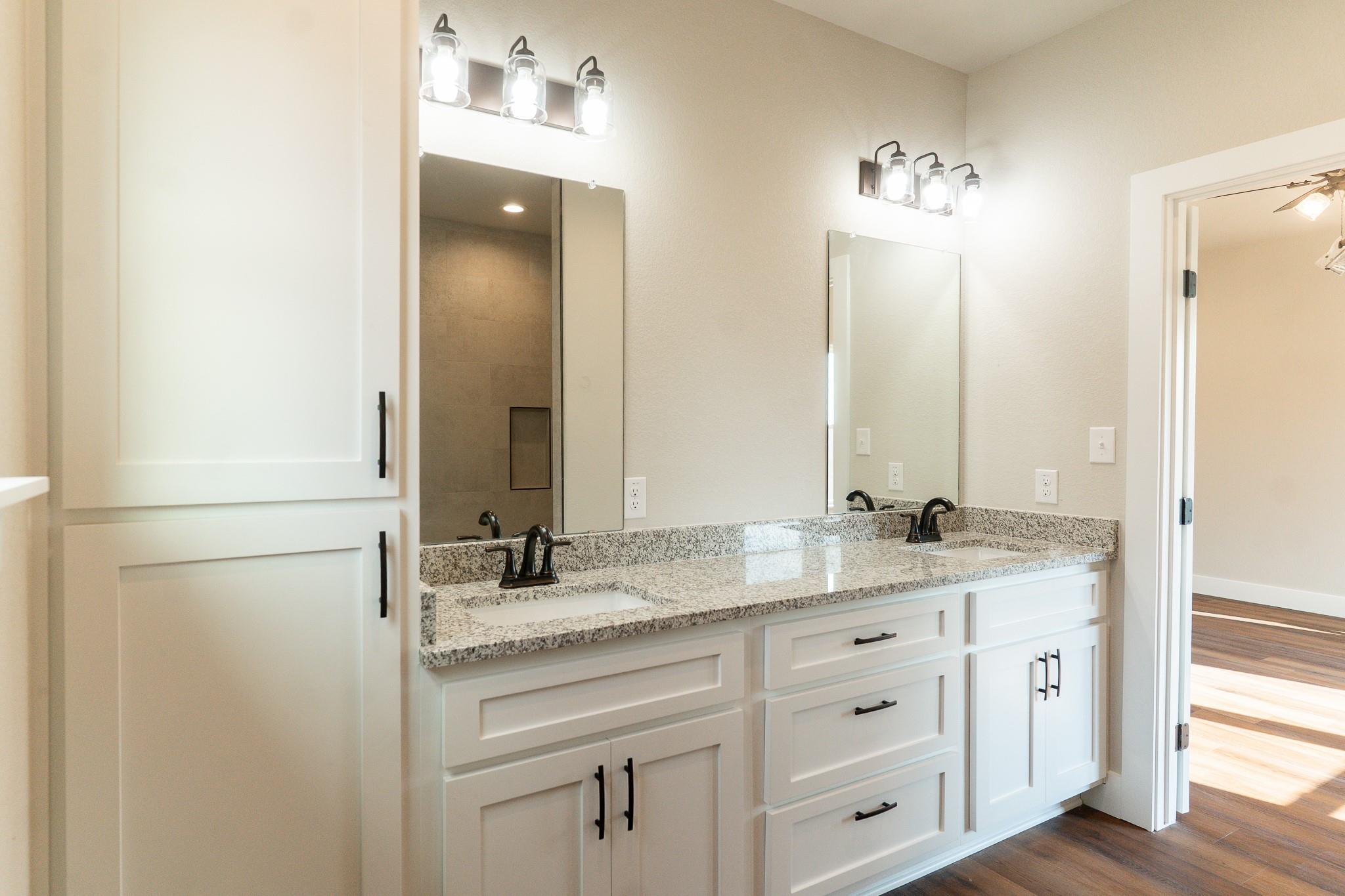 305 String Prairie Way, Smithville, TX 78957