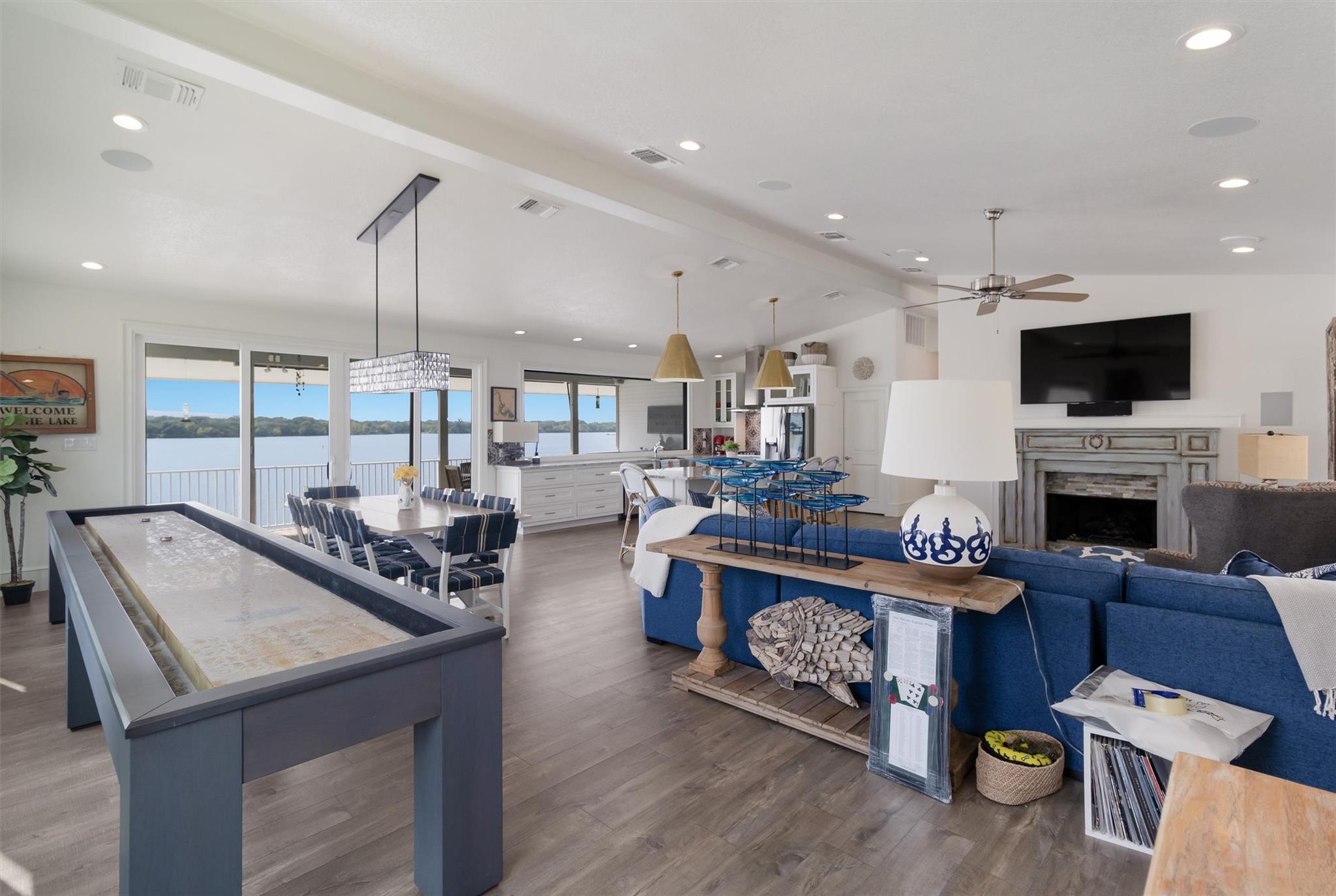 100 S Waterway Dr, Kingsland, TX 78639